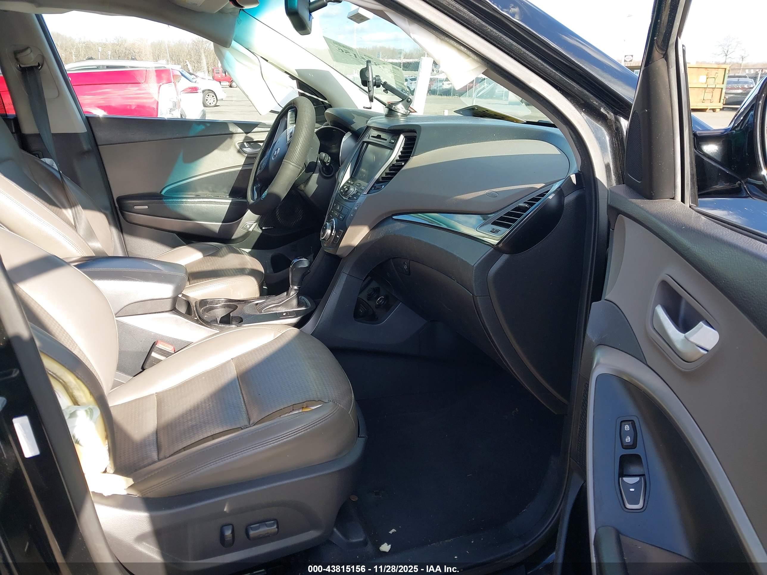 HYUNDAI SANTA image 5