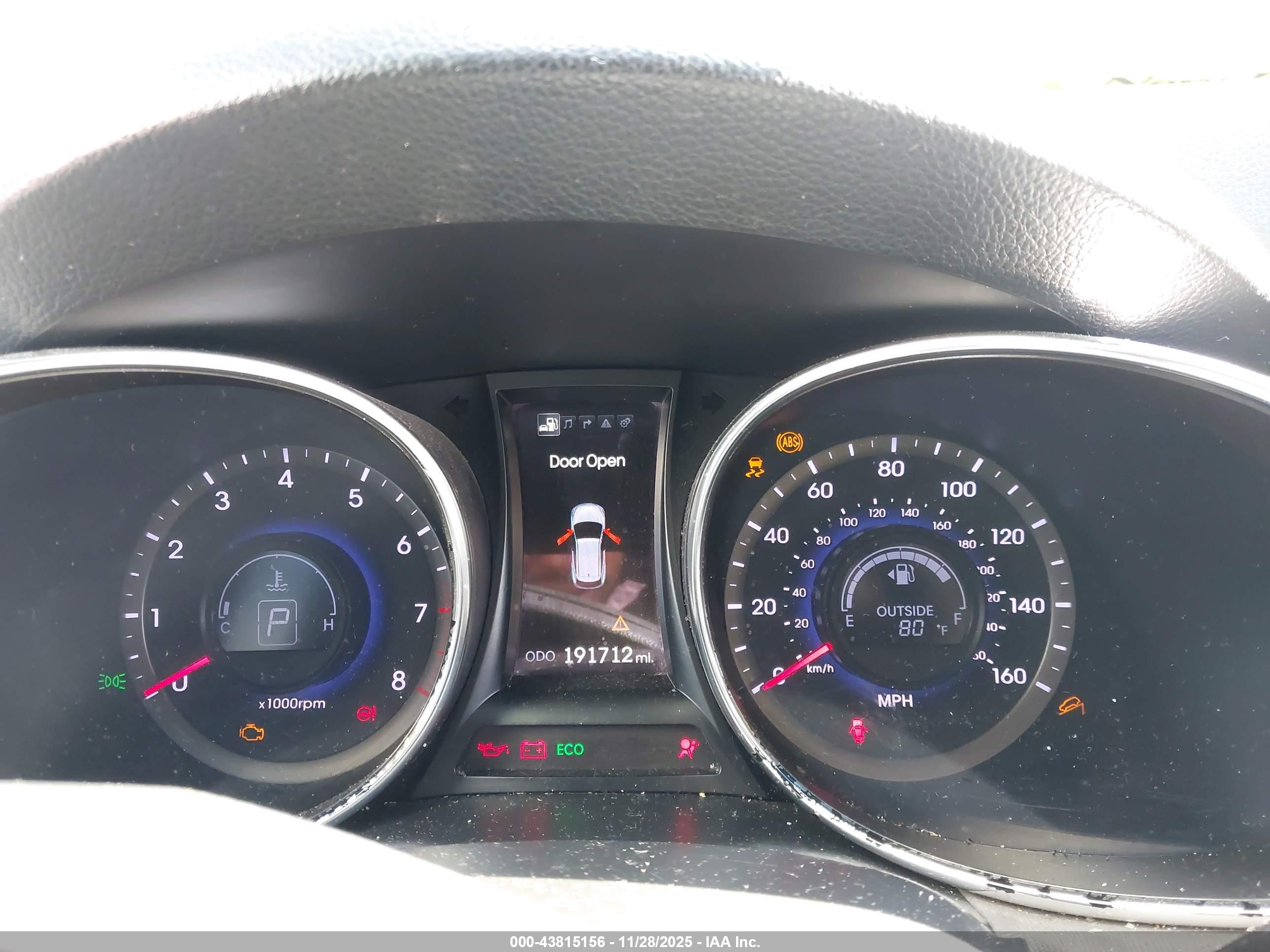 HYUNDAI SANTA image 7