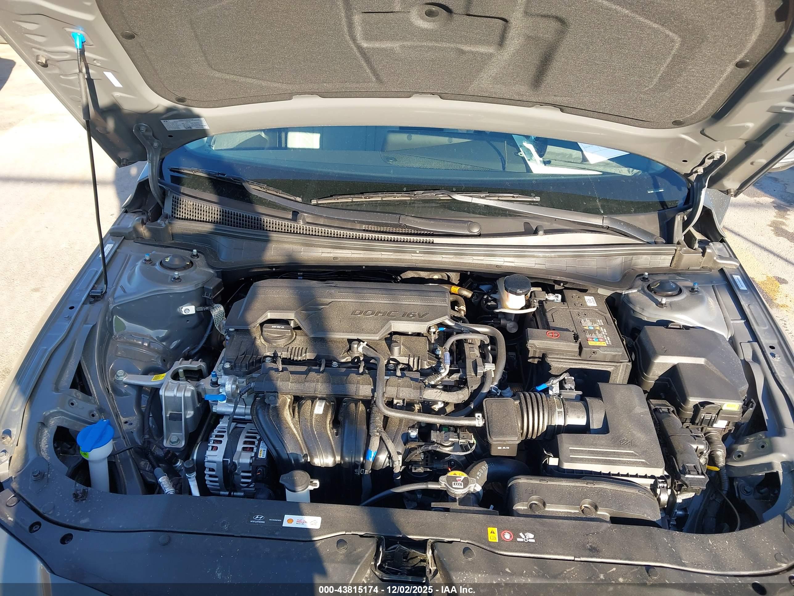 HYUNDAI ELANTRA image 10