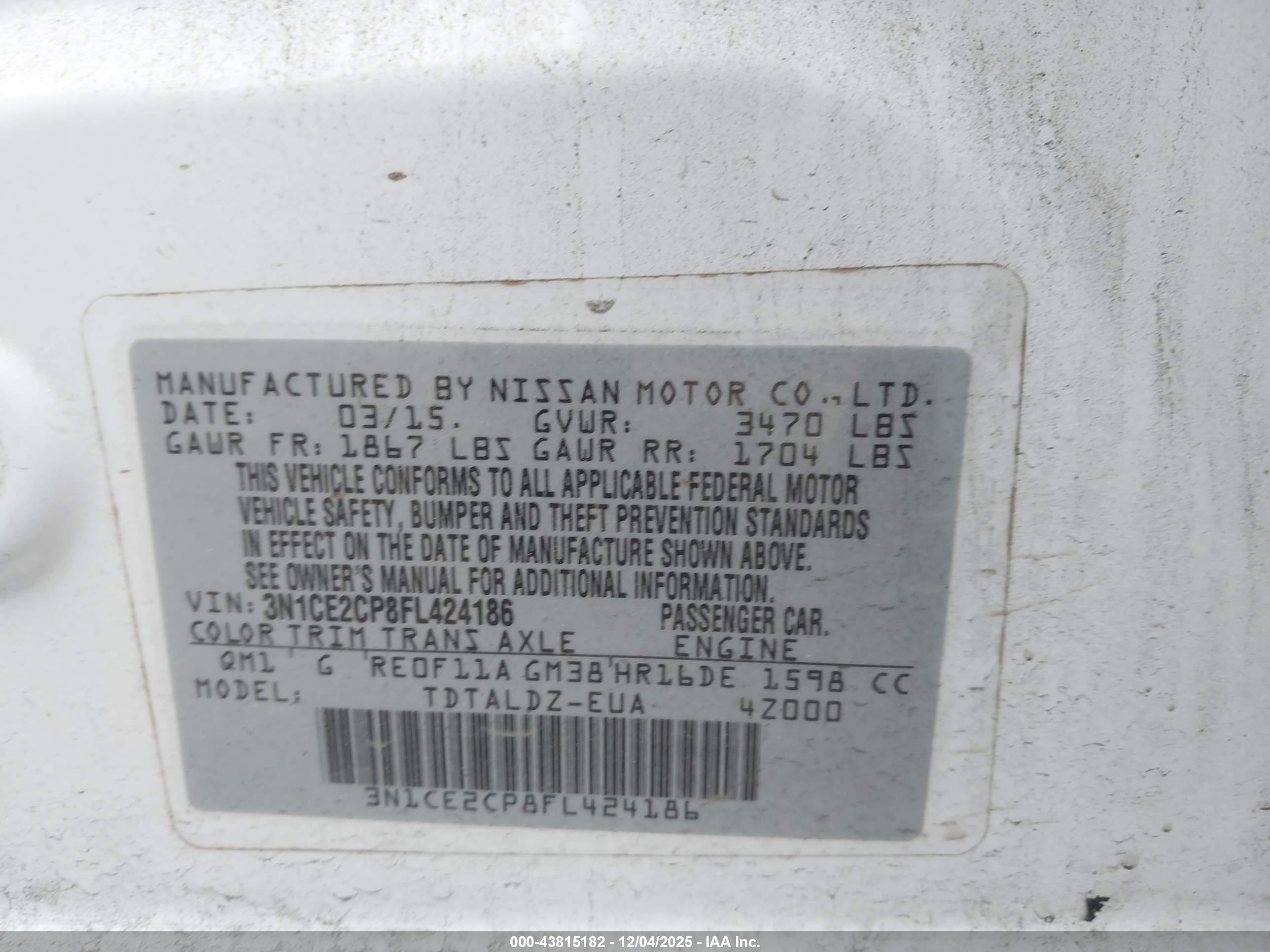 NISSAN VERSA image 9