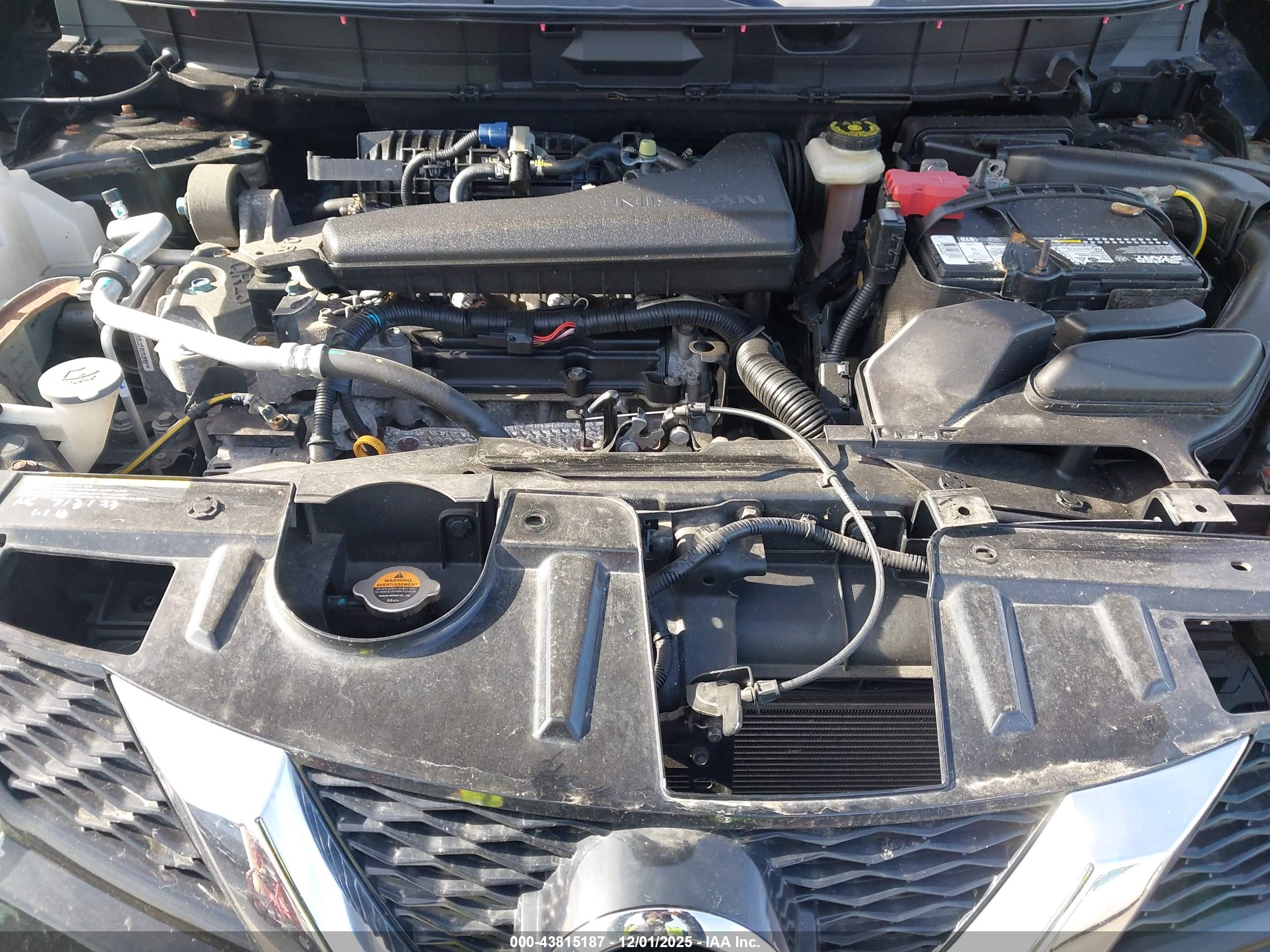 NISSAN ROGUE image 10