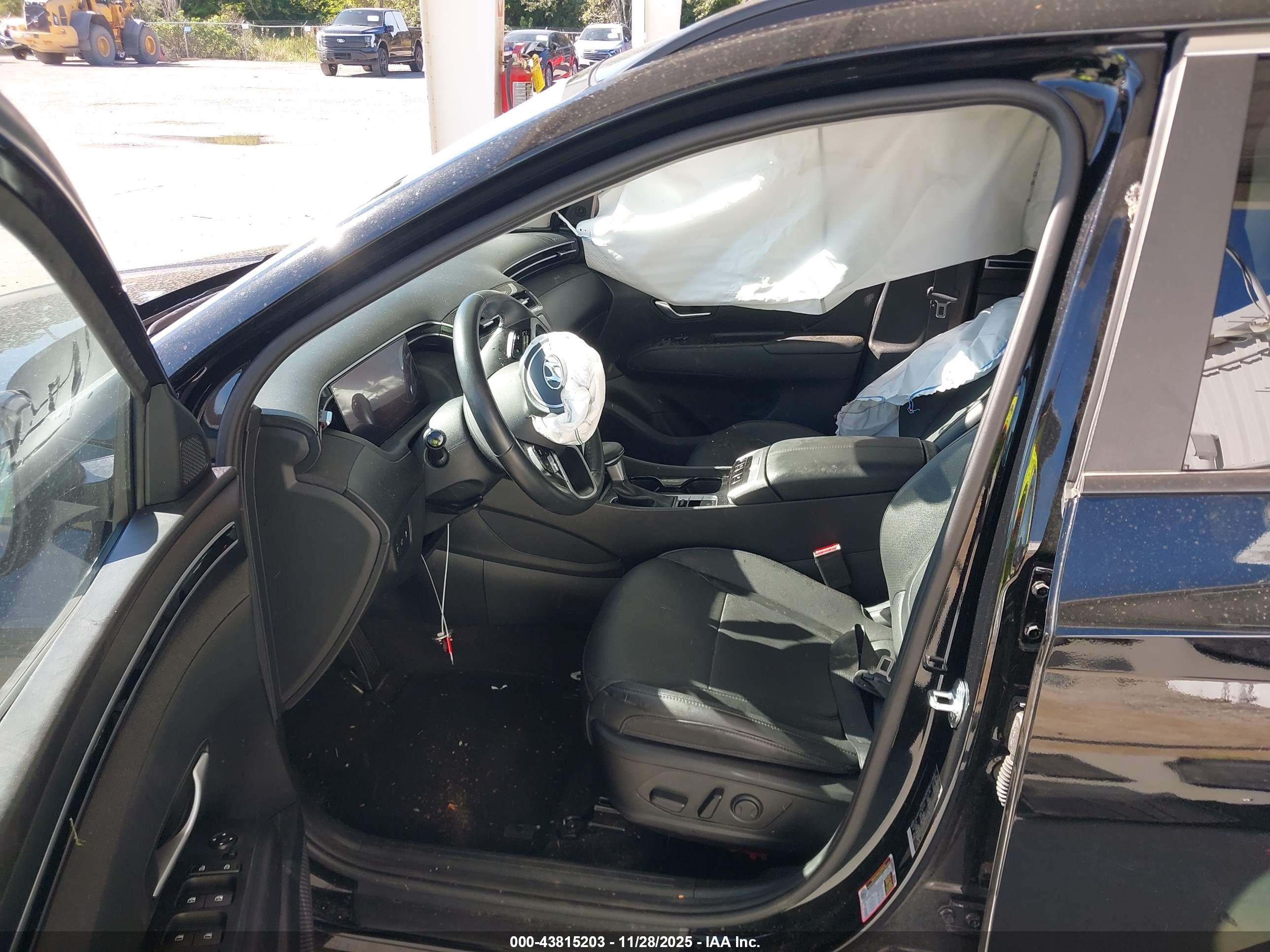 HYUNDAI TUCSON image 5