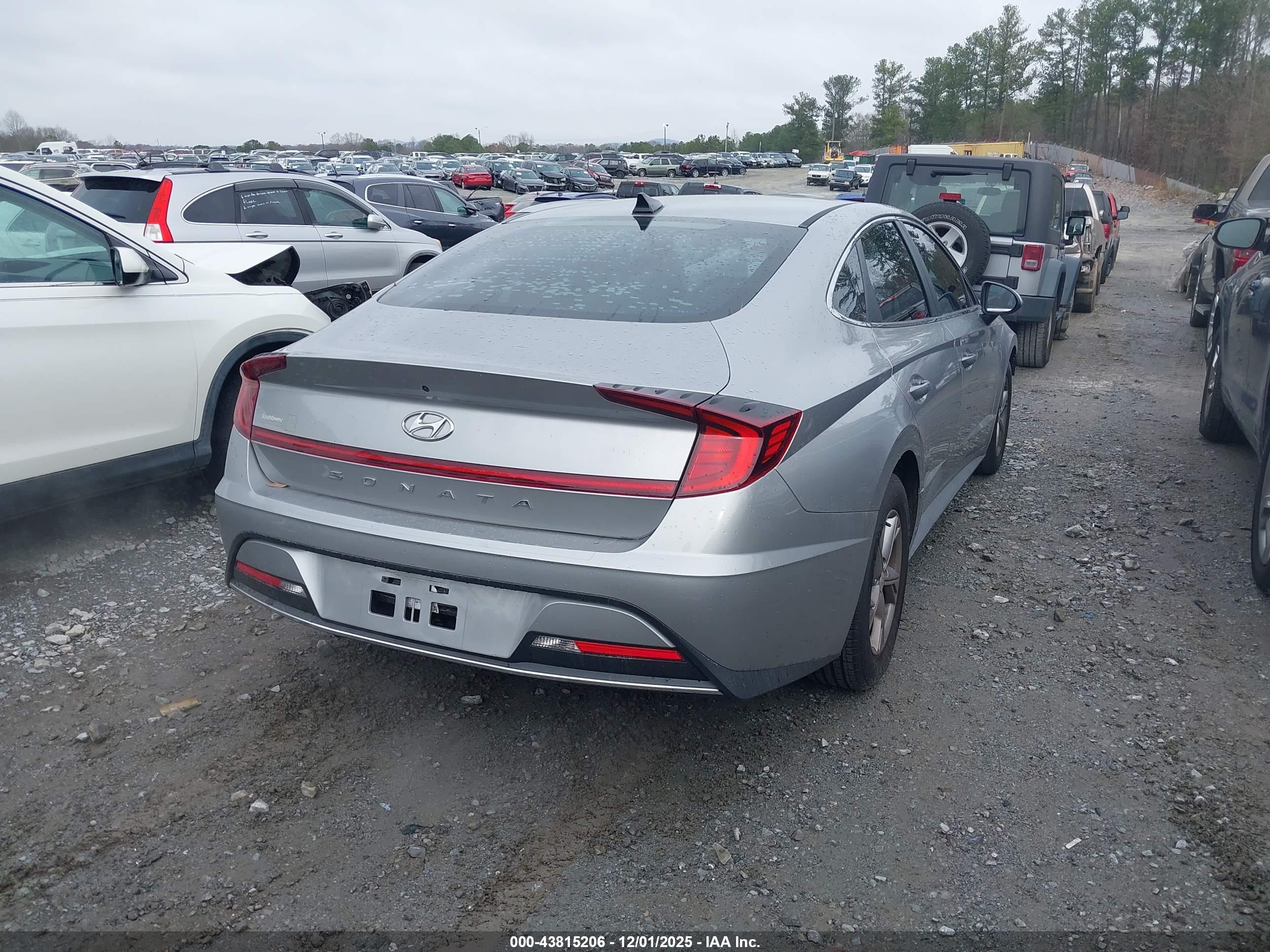 HYUNDAI SONATA image 4