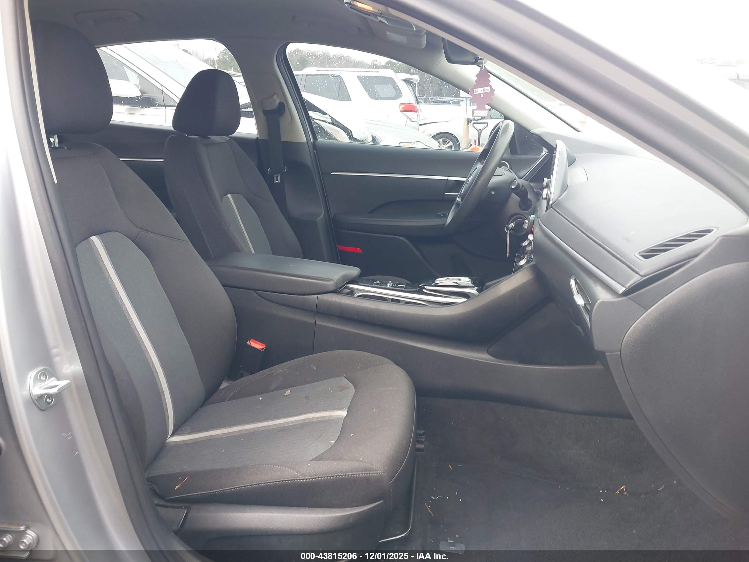 HYUNDAI SONATA image 5