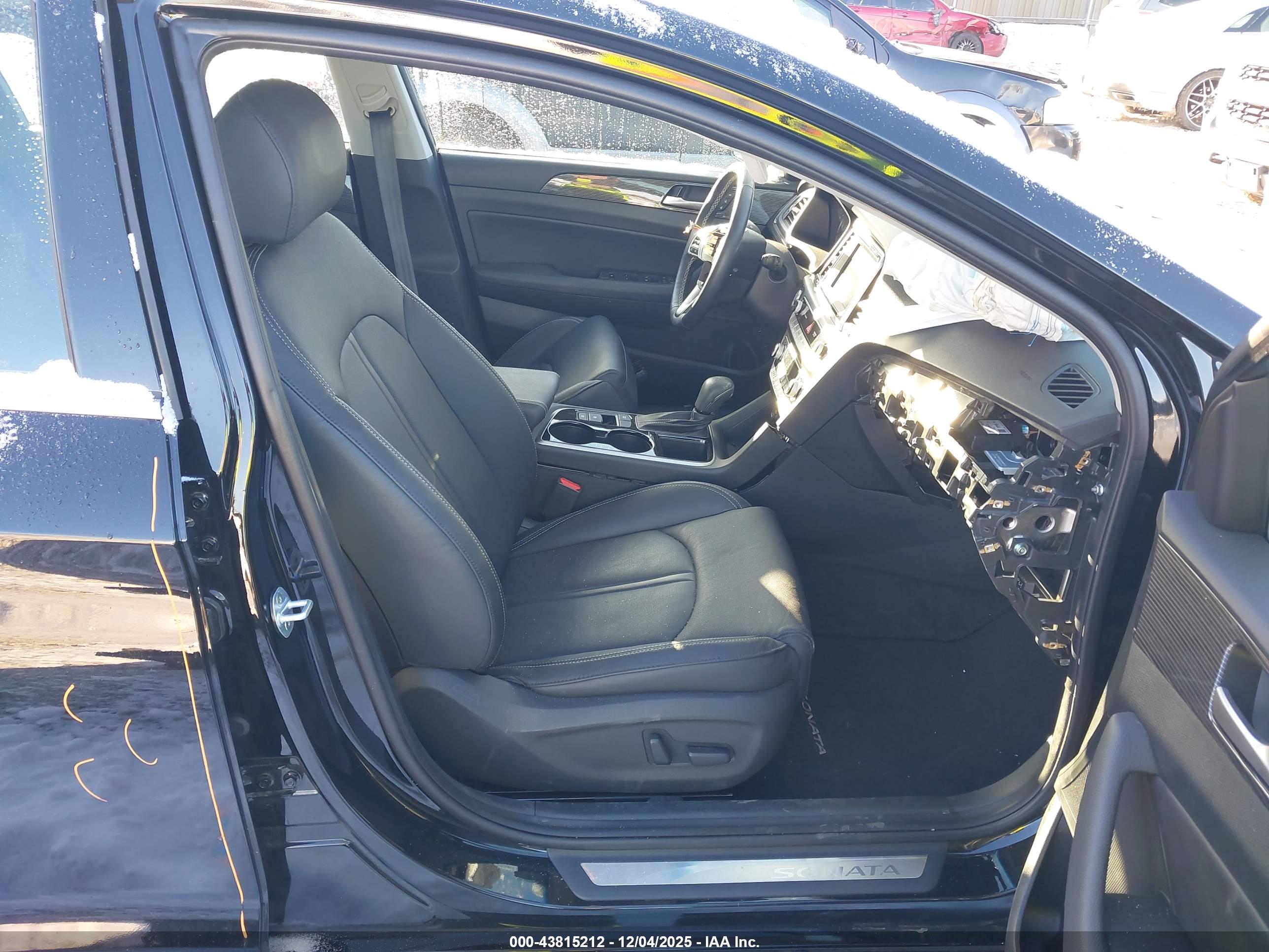 HYUNDAI SONATA image 5