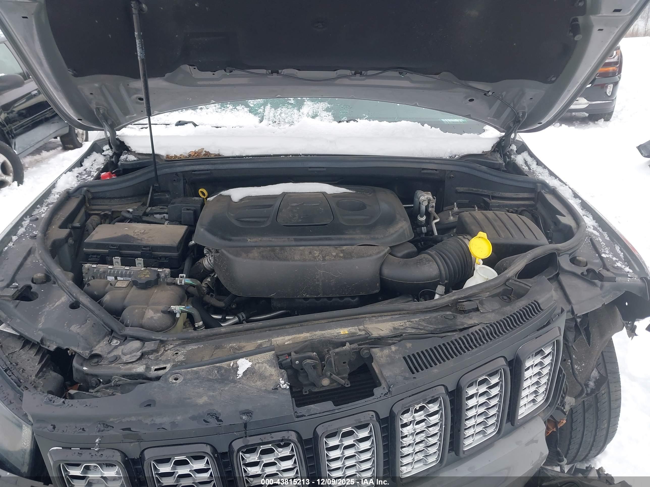 JEEP GRAND image 10