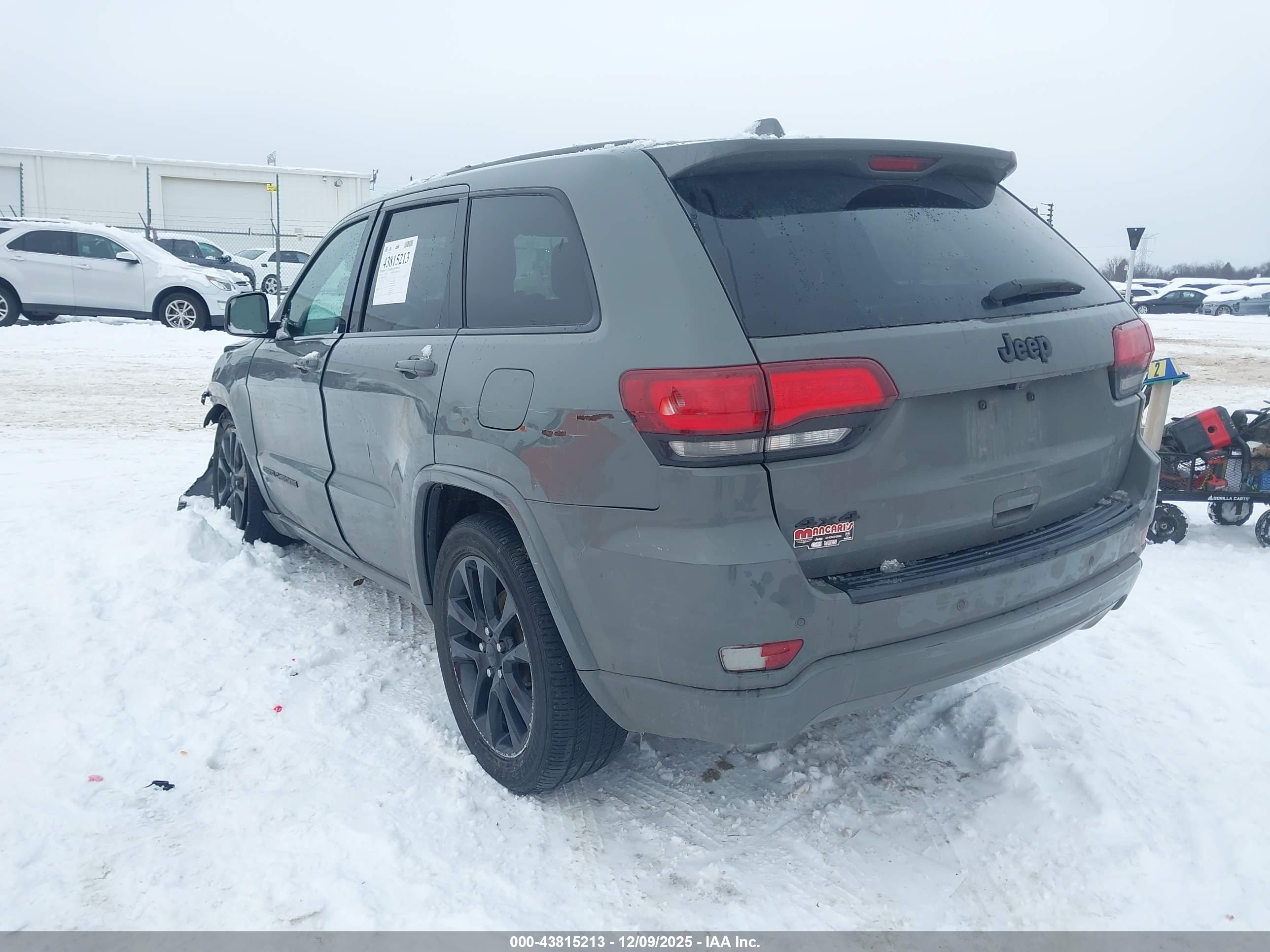JEEP GRAND image 3