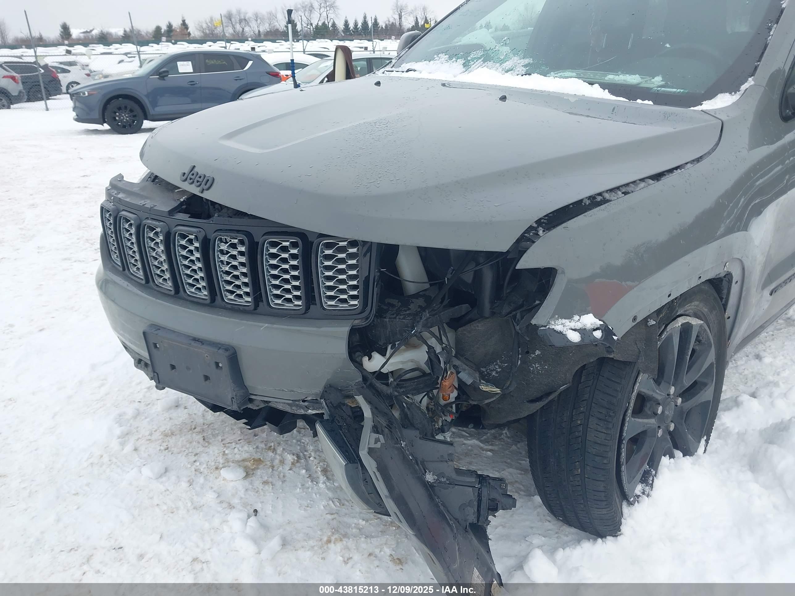 JEEP GRAND image 6