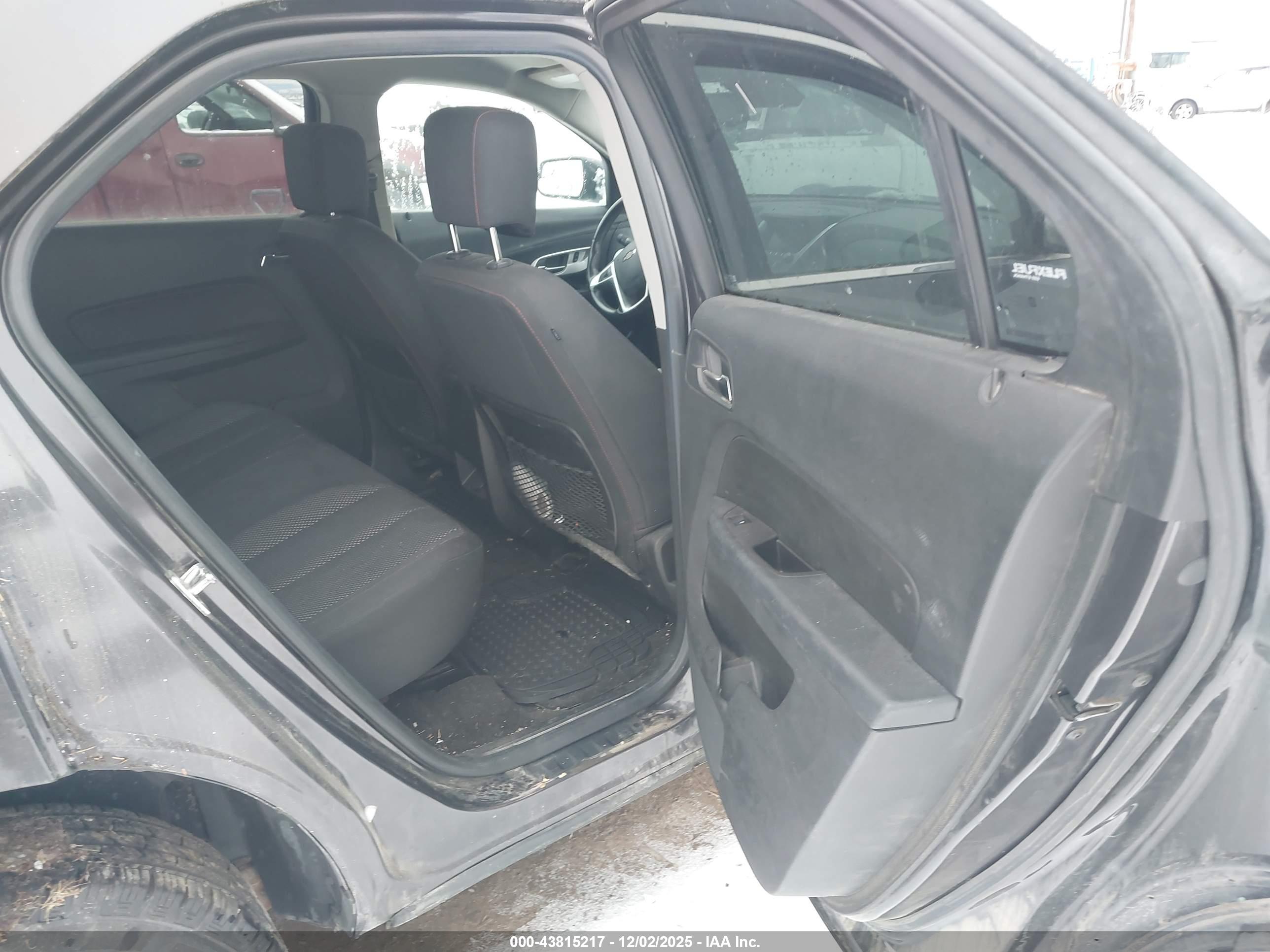 CHEVROLET EQUINOX image 8