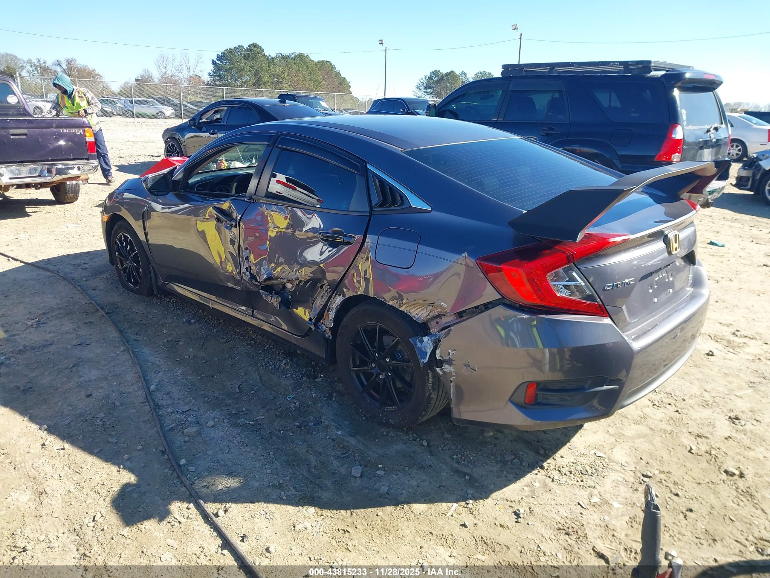 HONDA CIVIC image 6