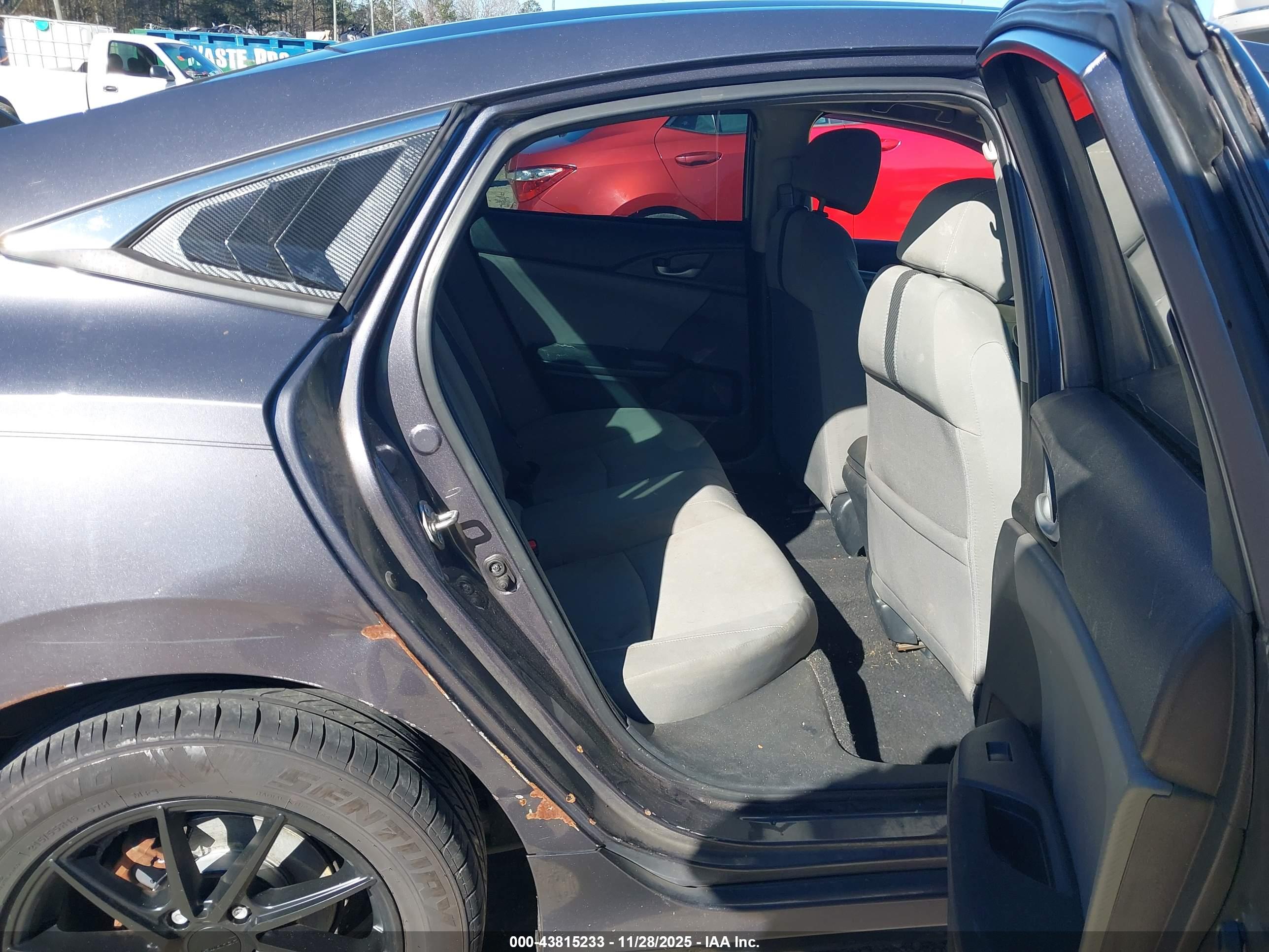 HONDA CIVIC image 8