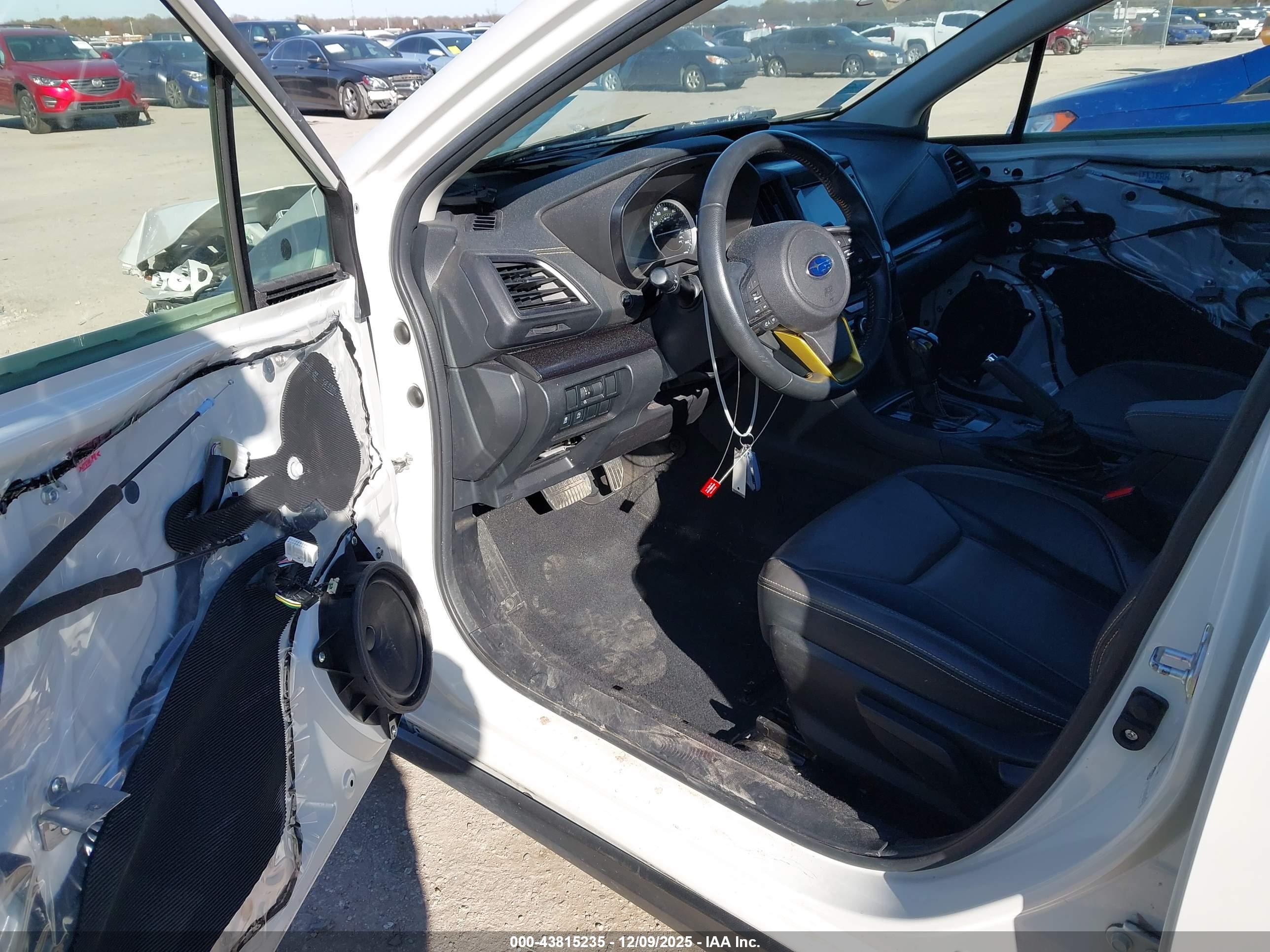 SUBARU CROSSTREK image 5