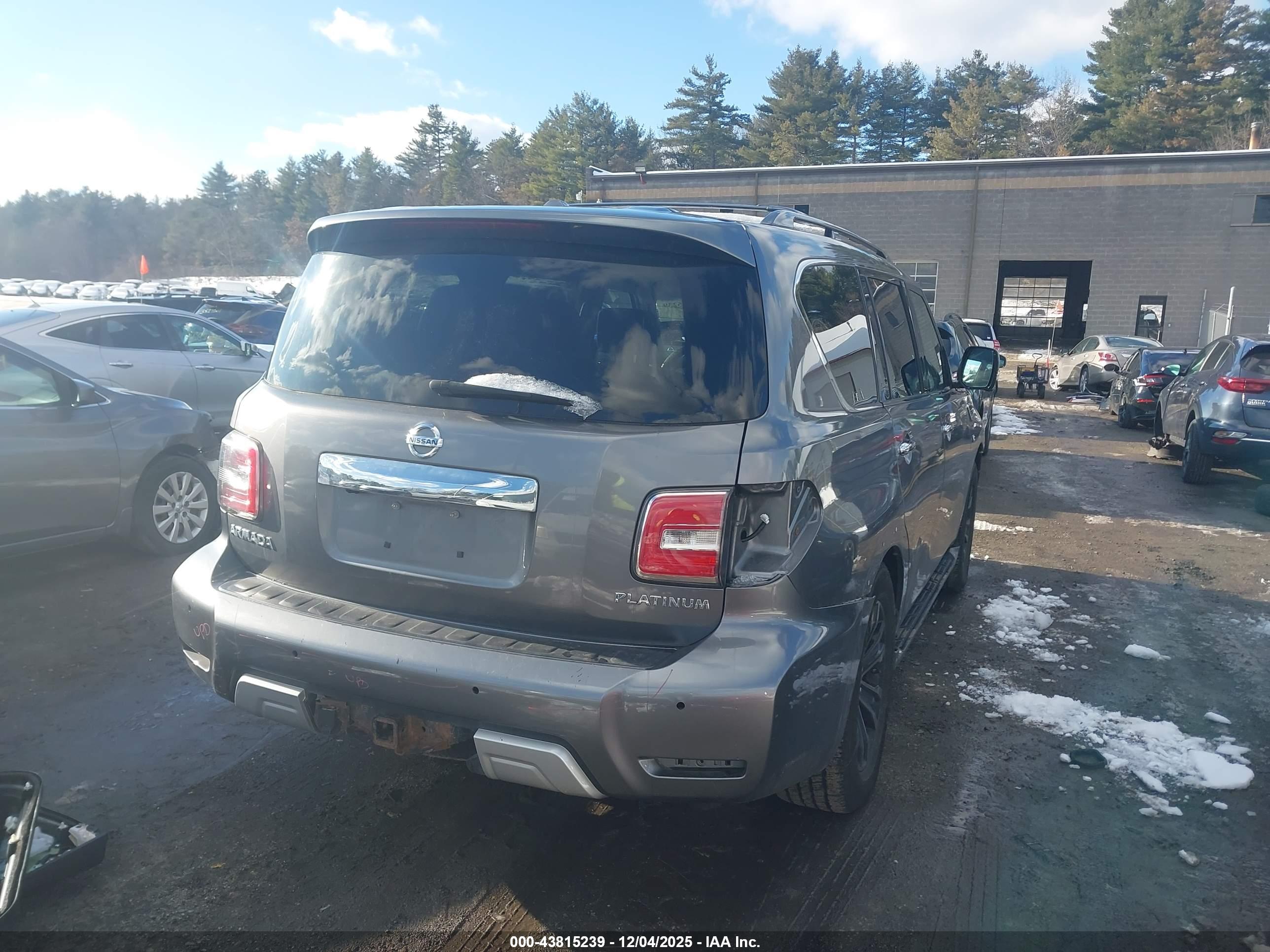 NISSAN ARMADA image 4