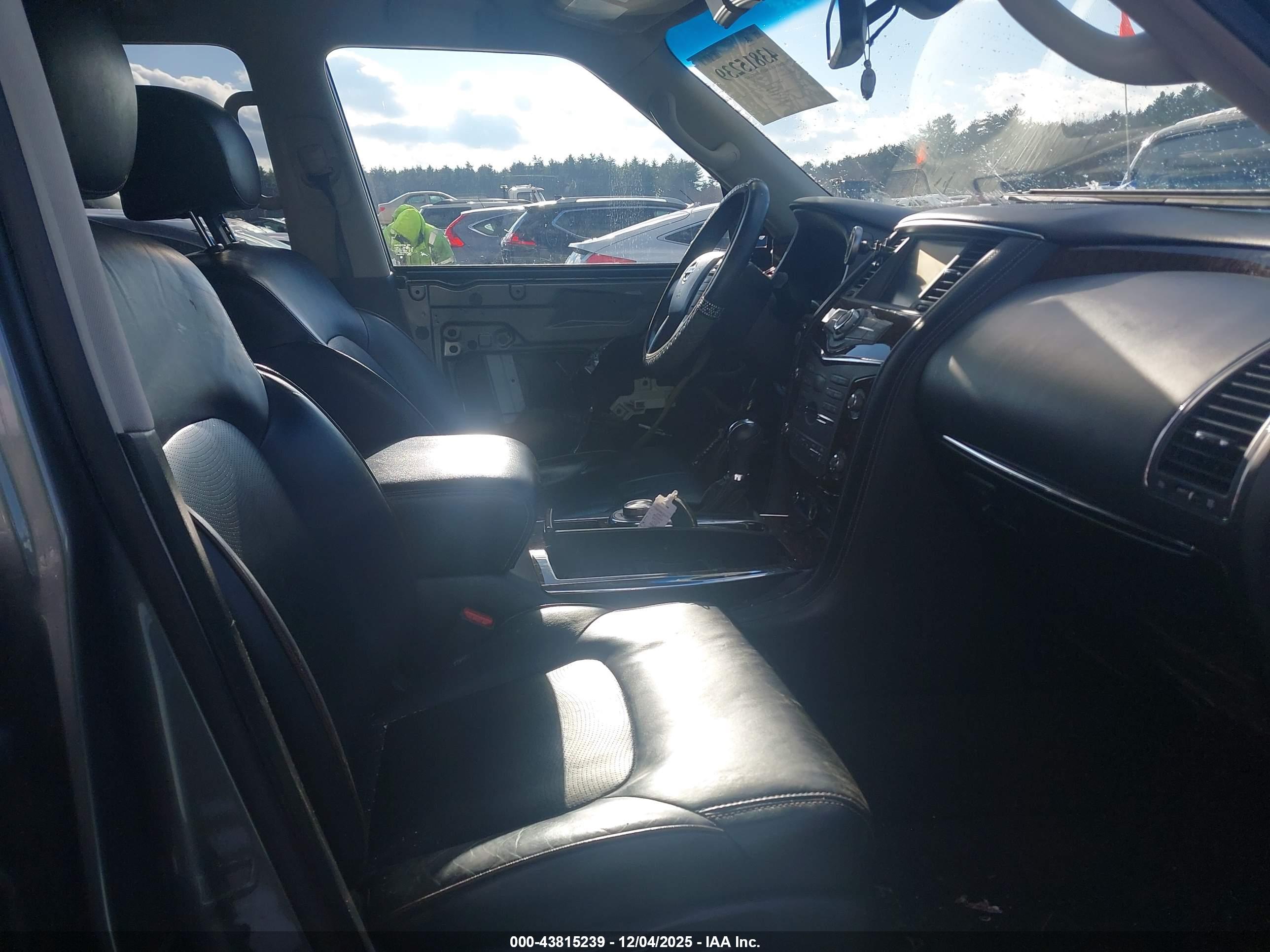 NISSAN ARMADA image 5