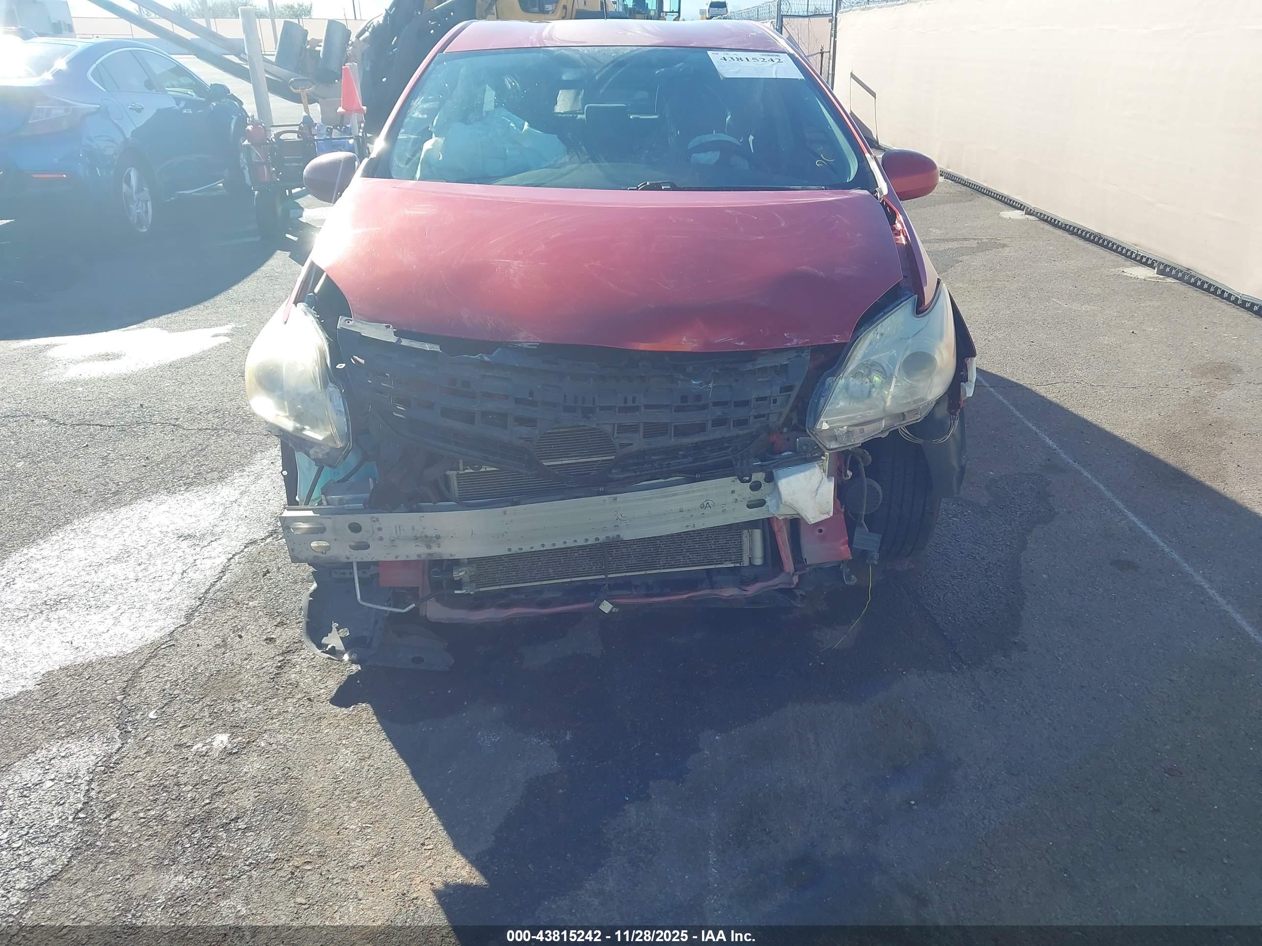 TOYOTA PRIUS image 6