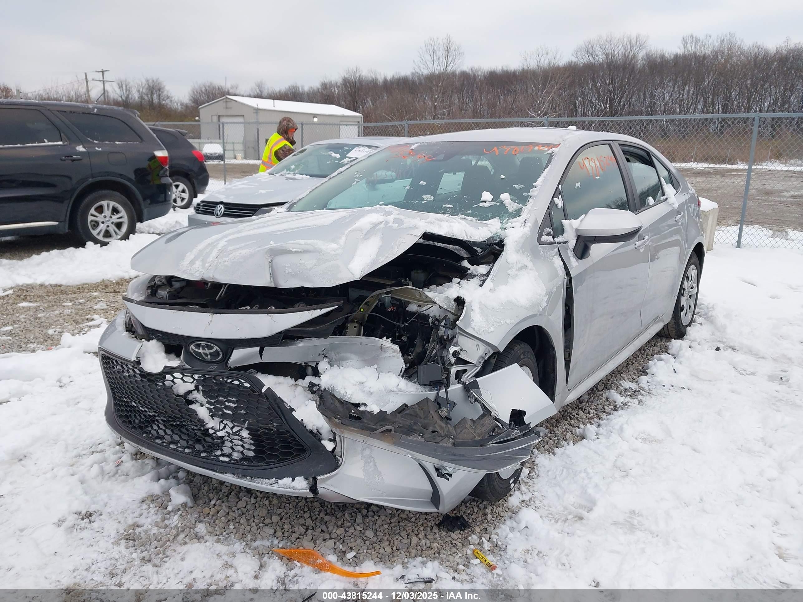 TOYOTA COROLLA image 2