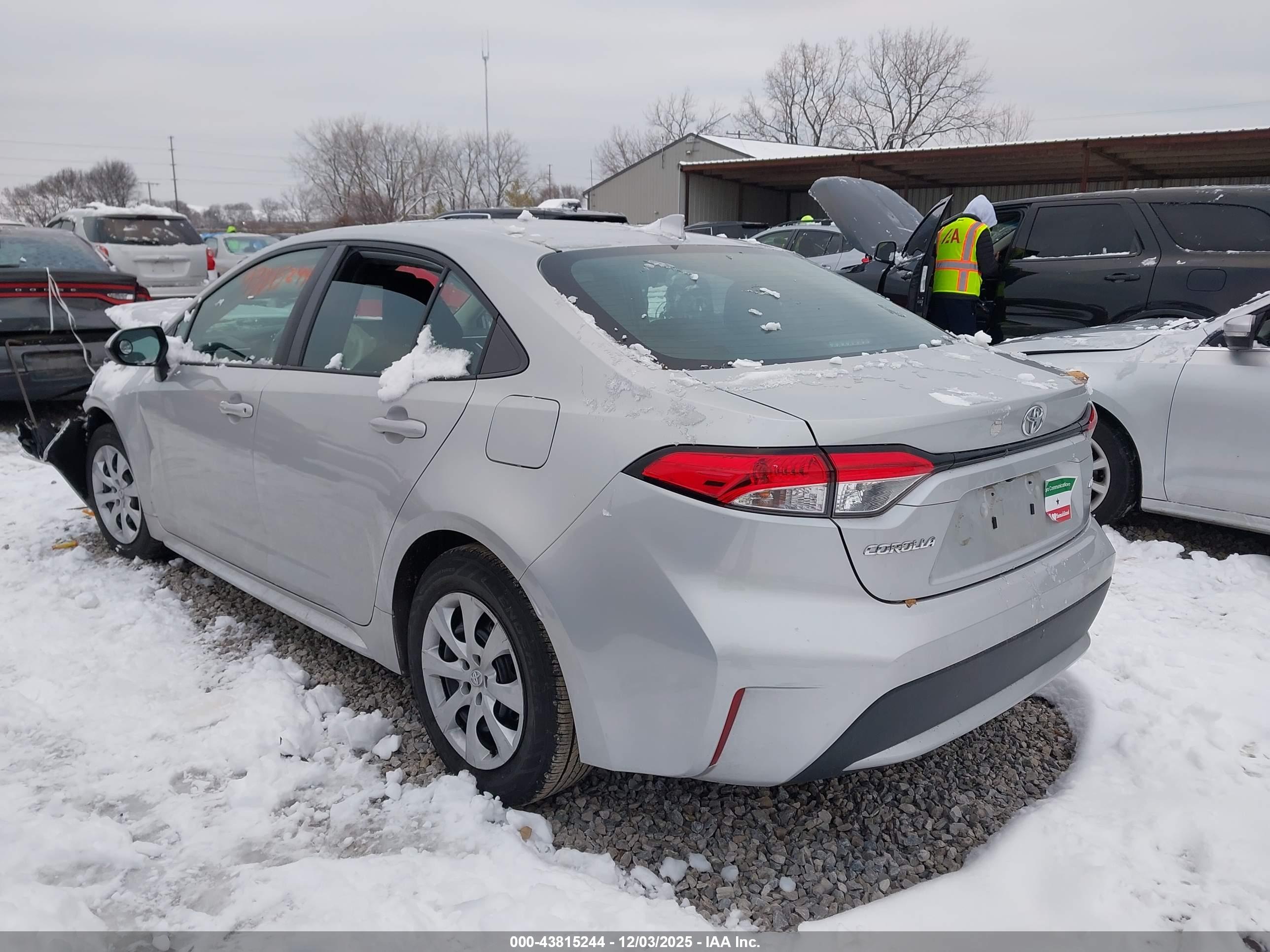TOYOTA COROLLA image 3