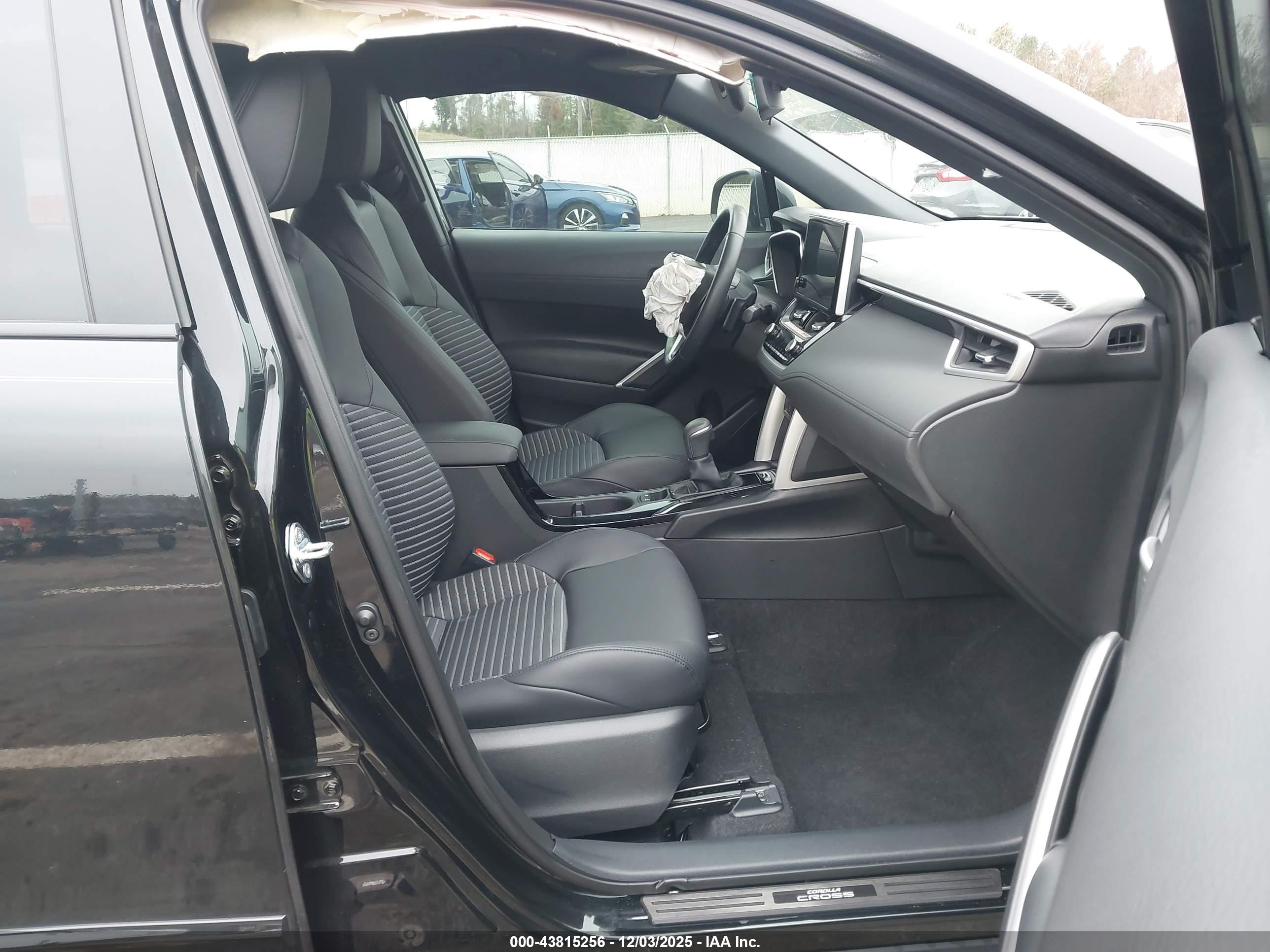 TOYOTA COROLLA image 5