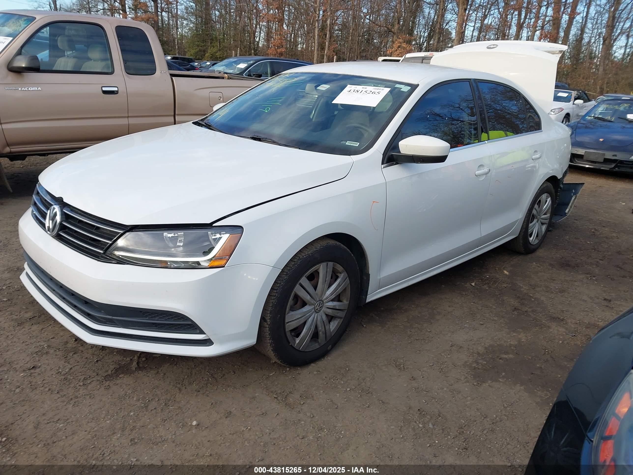 VOLKSWAGEN JETTA image 2