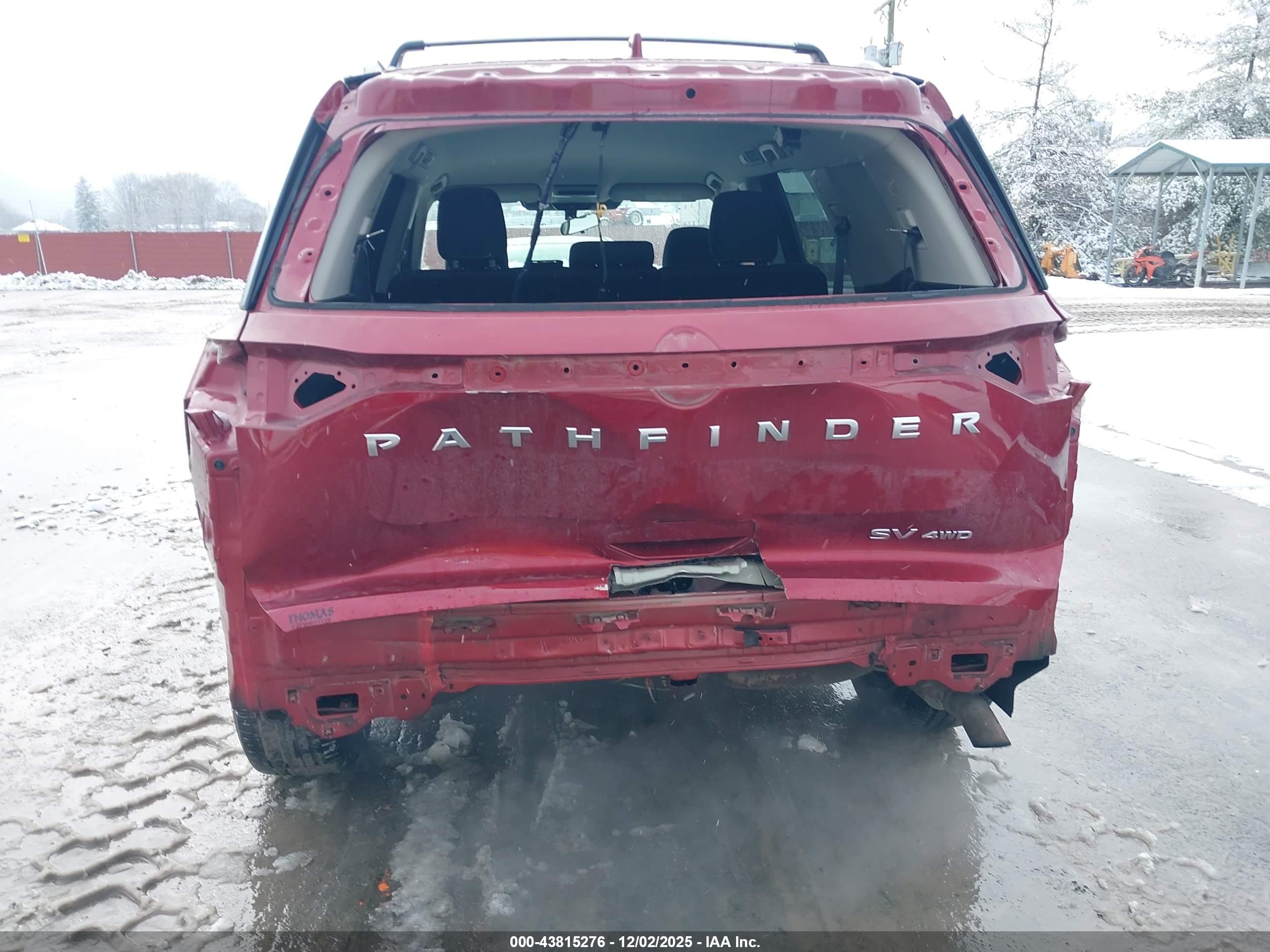 NISSAN PATHFINDER image 6