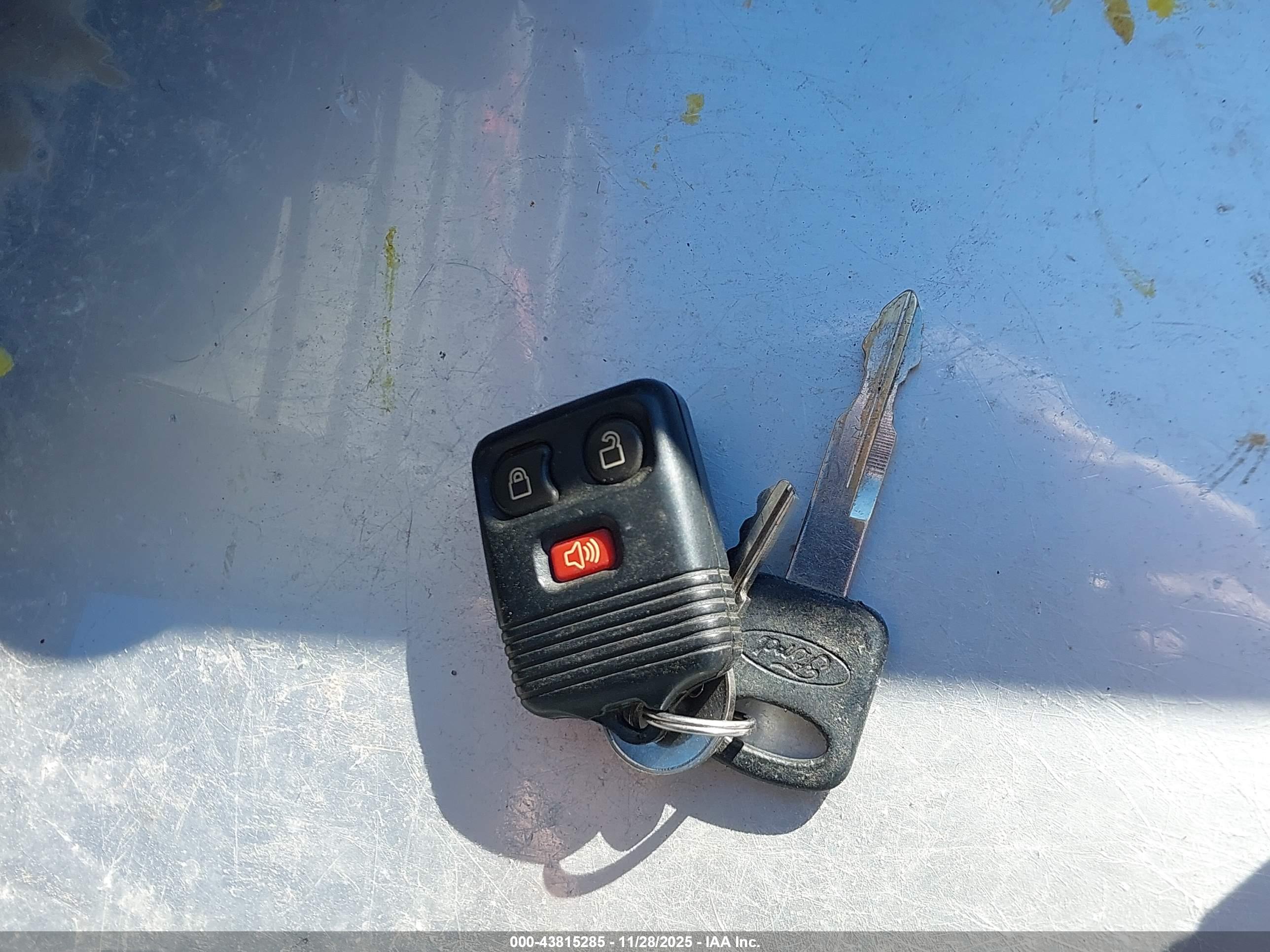 FORD E-150 image 11