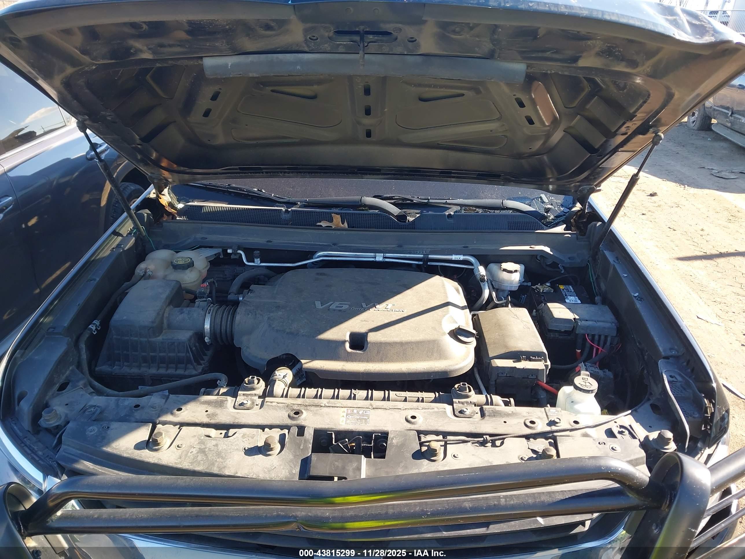 CHEVROLET COLORADO image 10