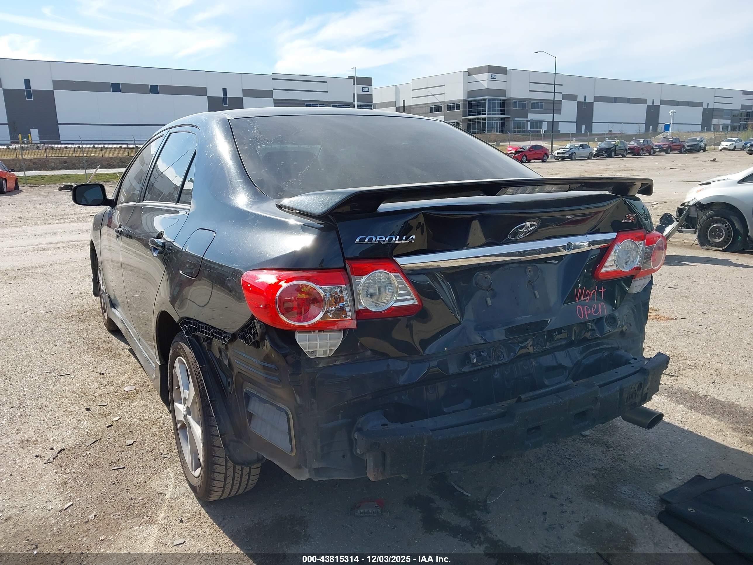 TOYOTA COROLLA image 3