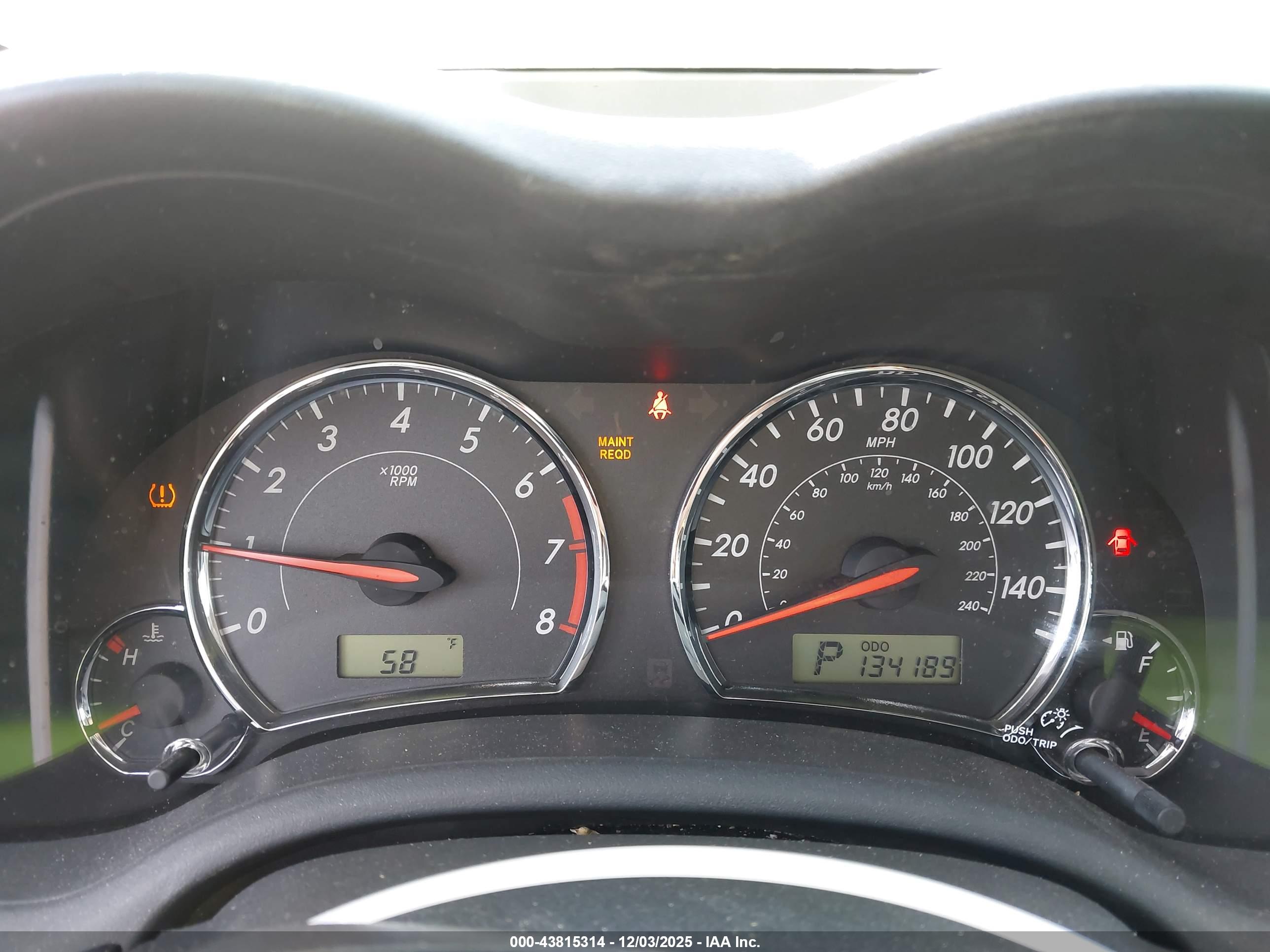 TOYOTA COROLLA image 7
