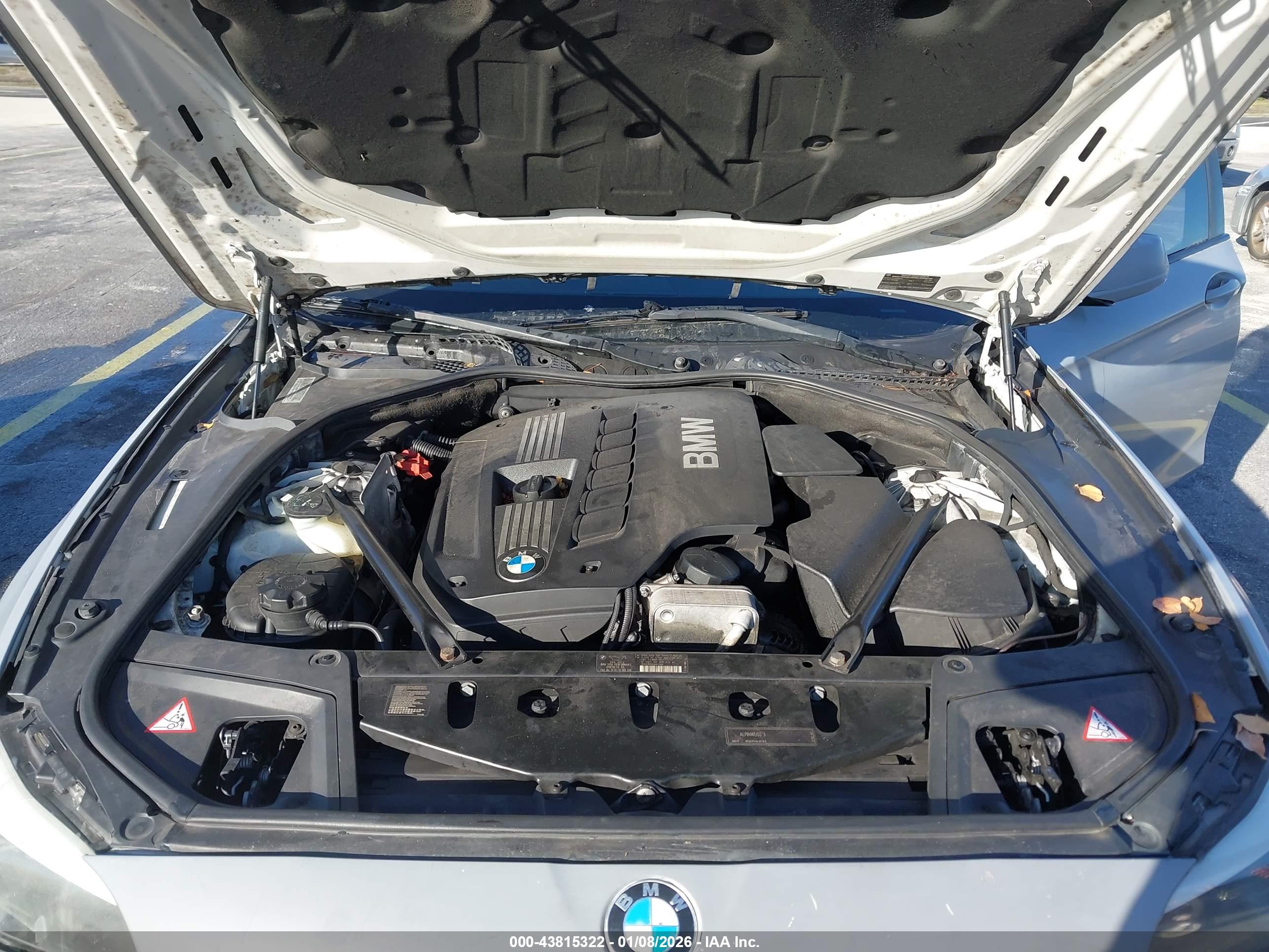 BMW 528I image 10