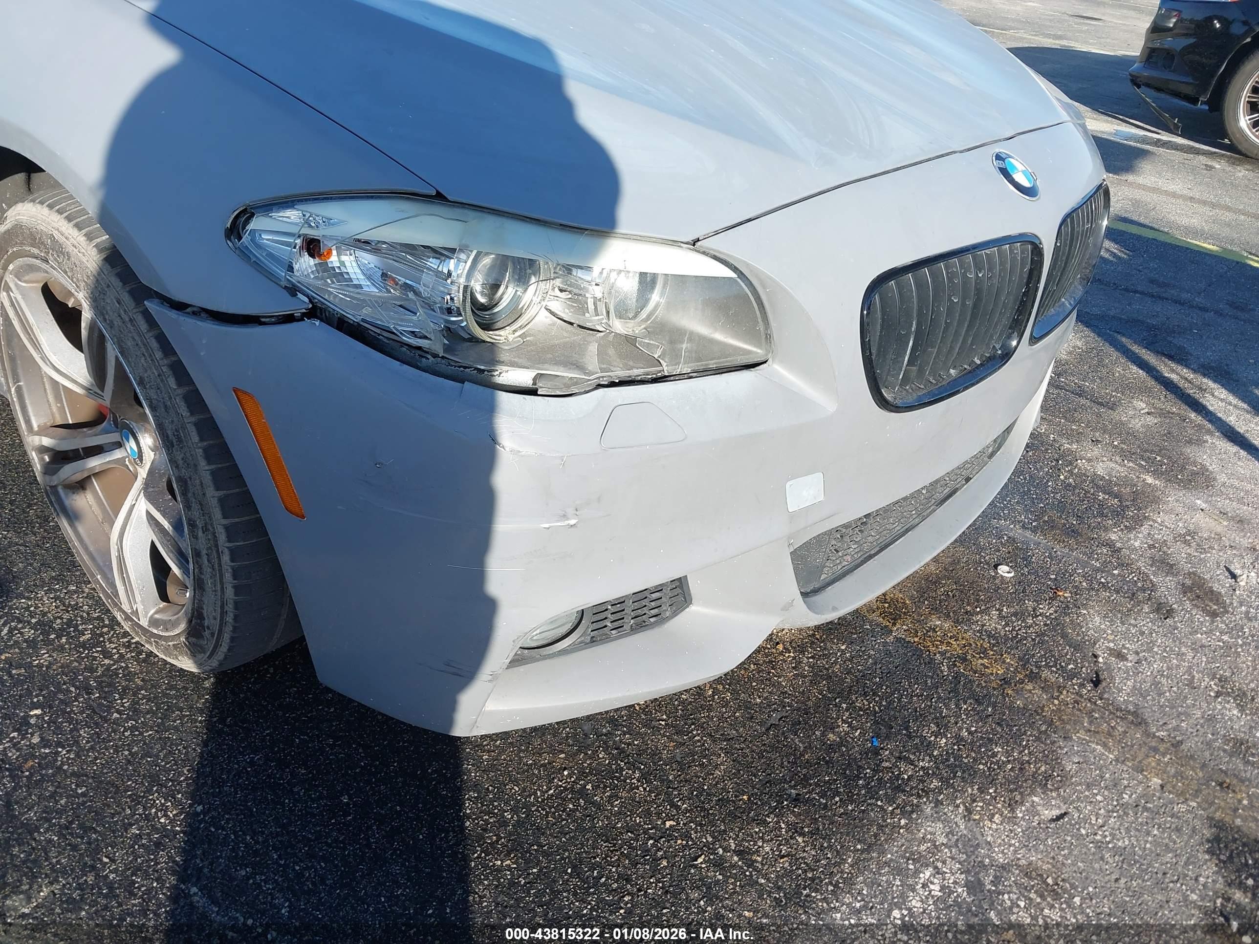 BMW 528I image 6