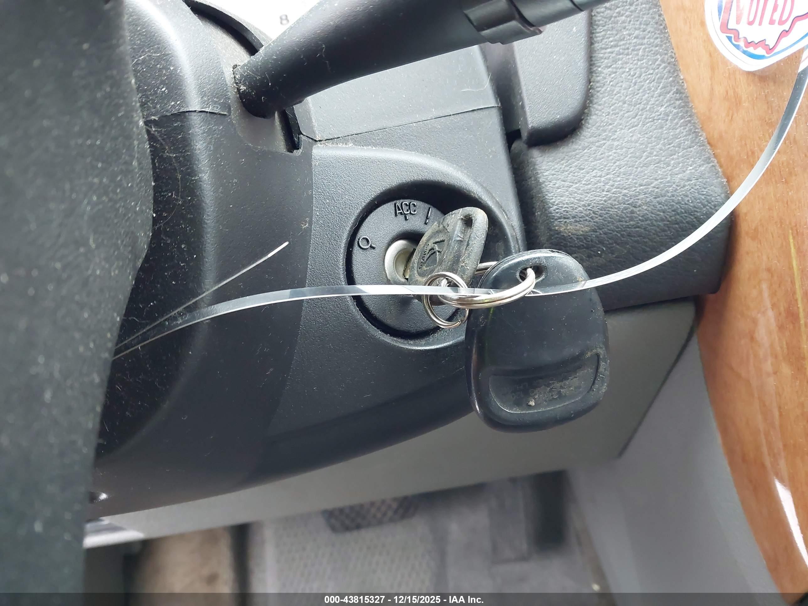 SATURN VUE image 11