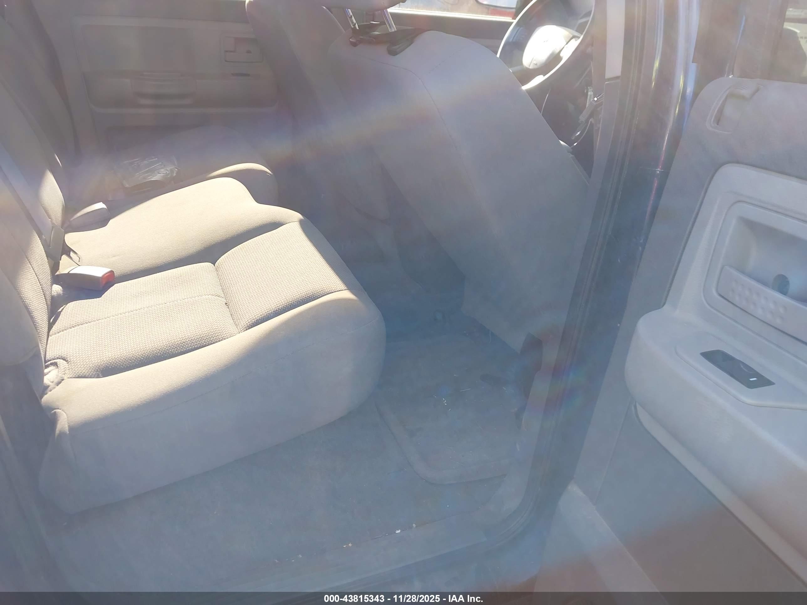 DODGE DAKOTA image 8