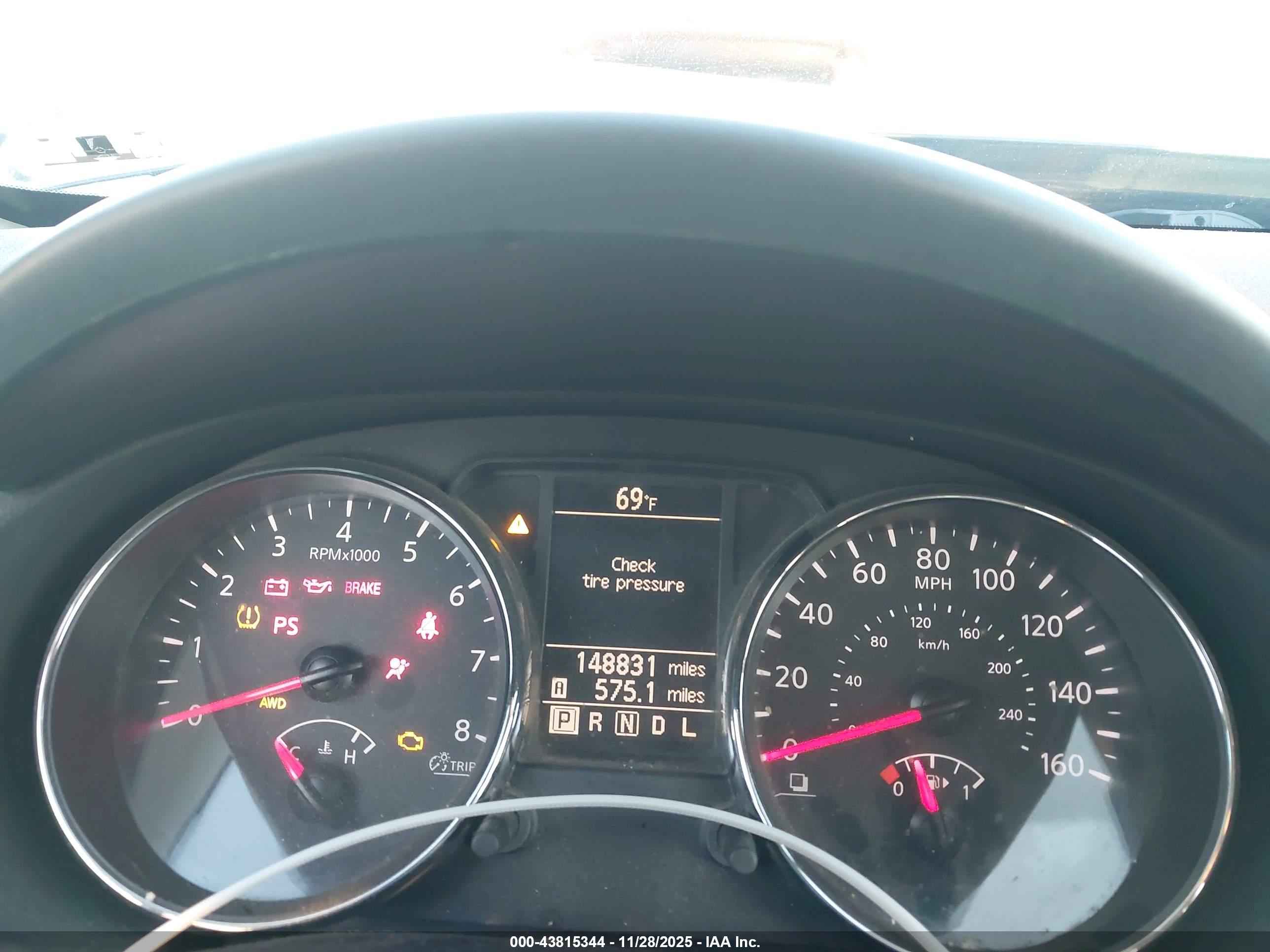 NISSAN ROGUE image 7