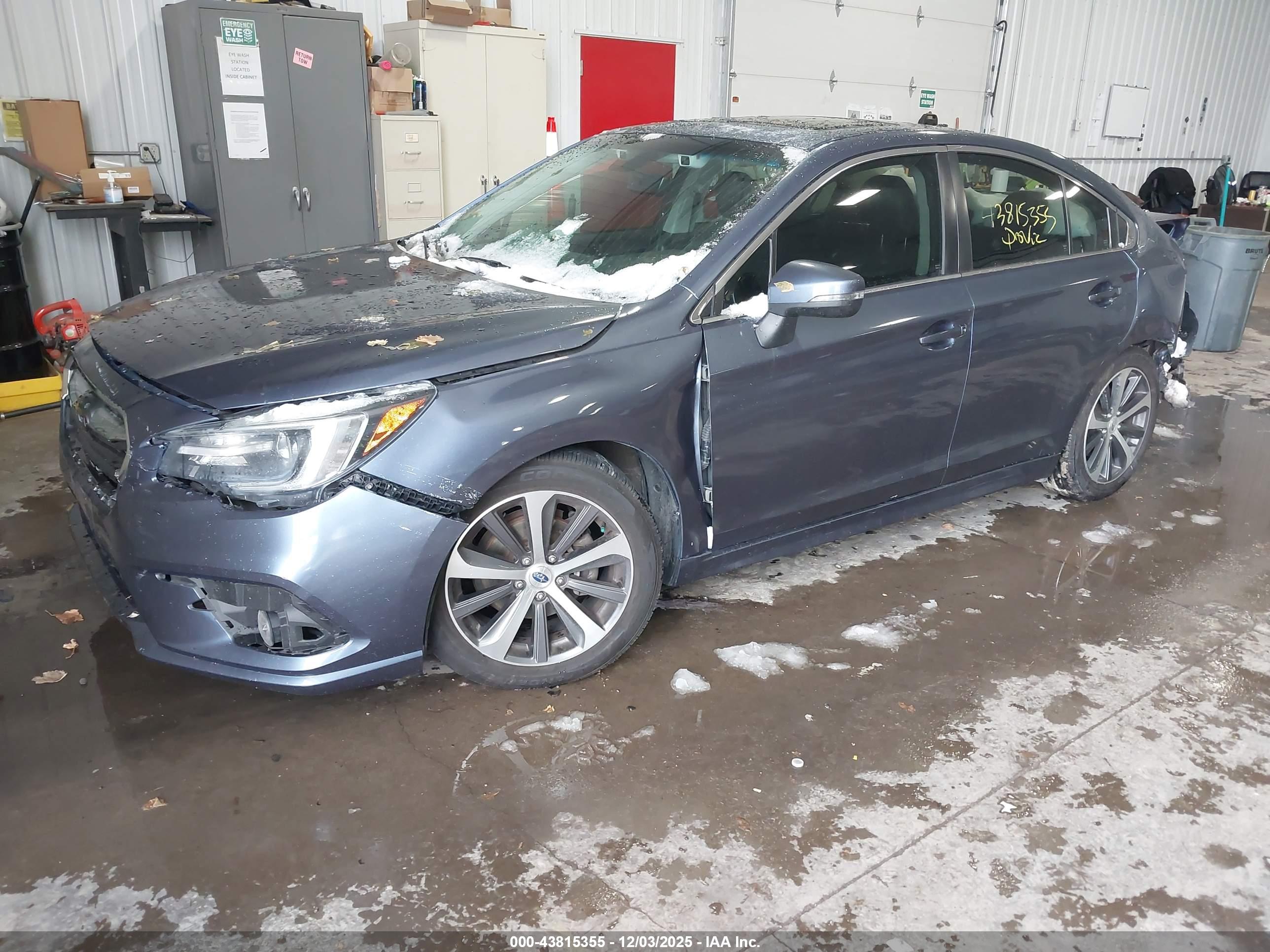 SUBARU LEGACY image 2