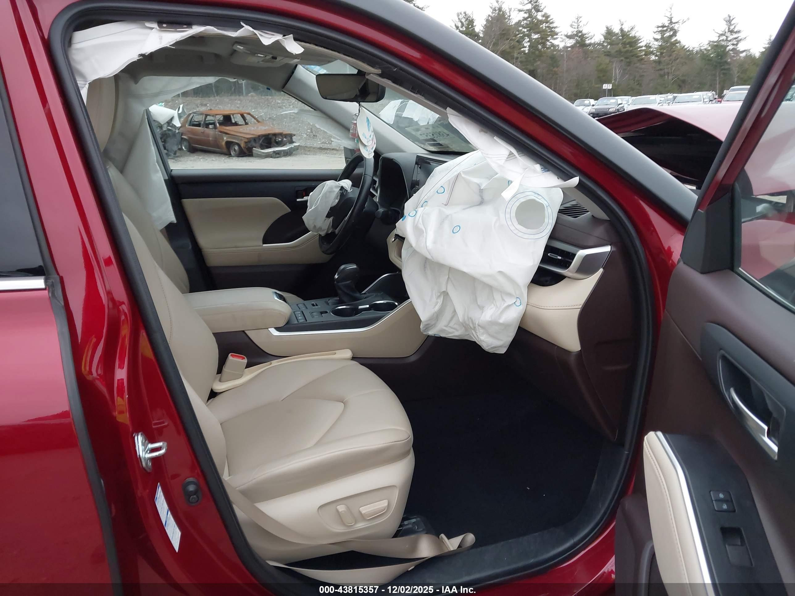 TOYOTA HIGHLANDER image 5