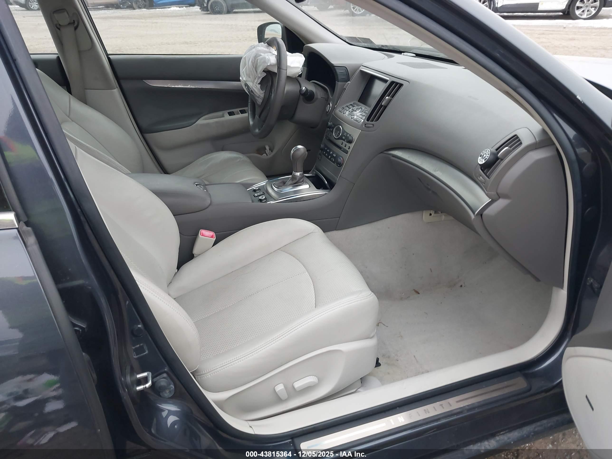 INFINITI G37X image 5