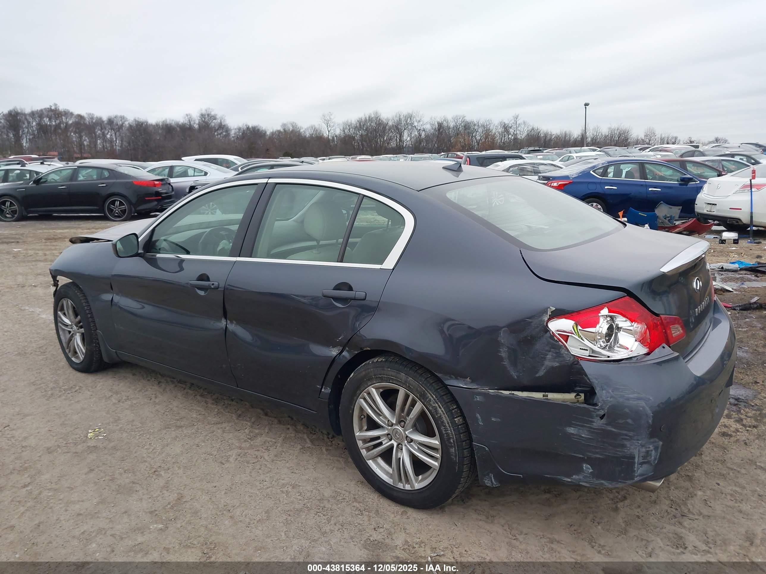INFINITI G37X image 6