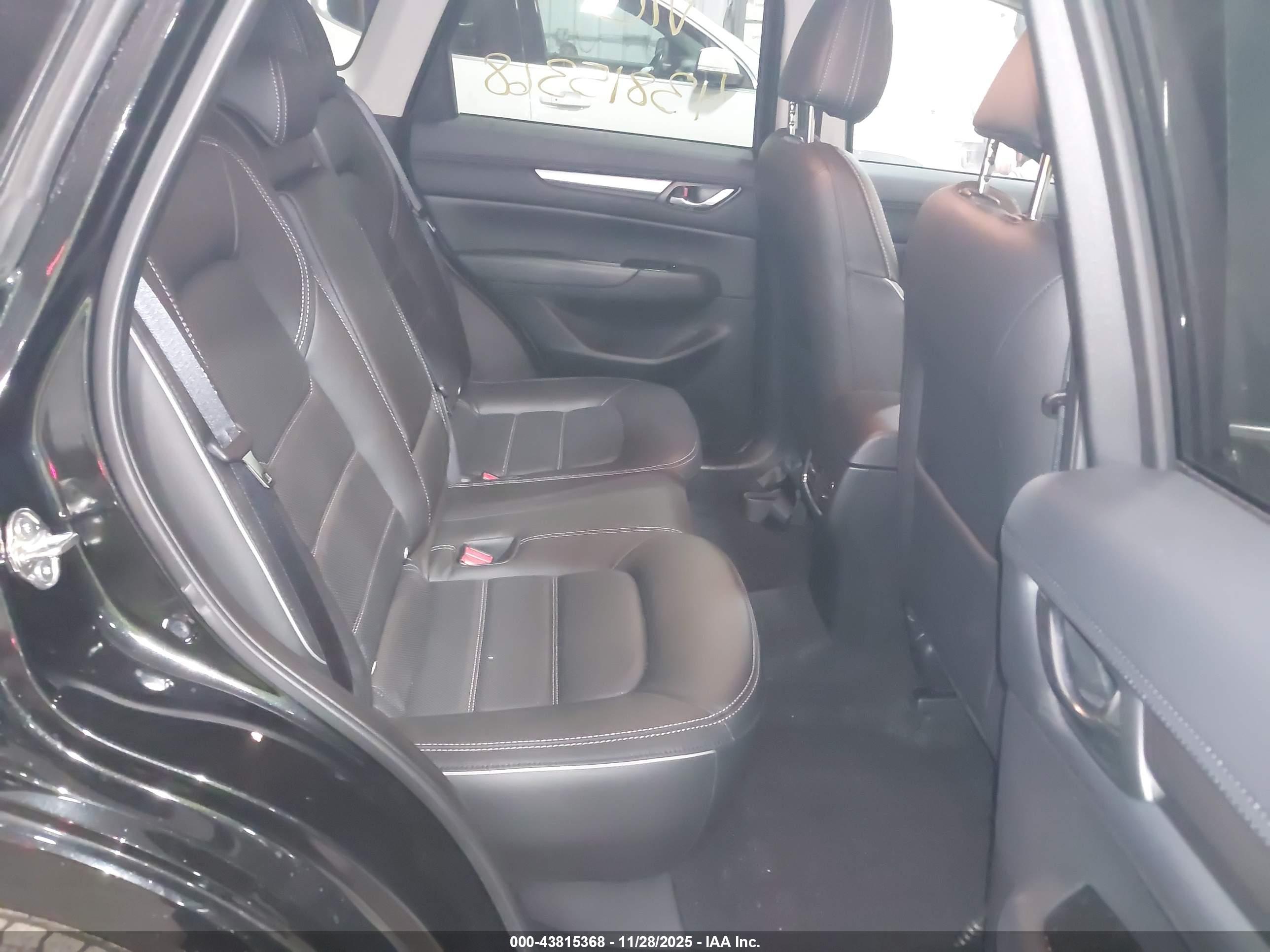 MAZDA CX-5 image 8