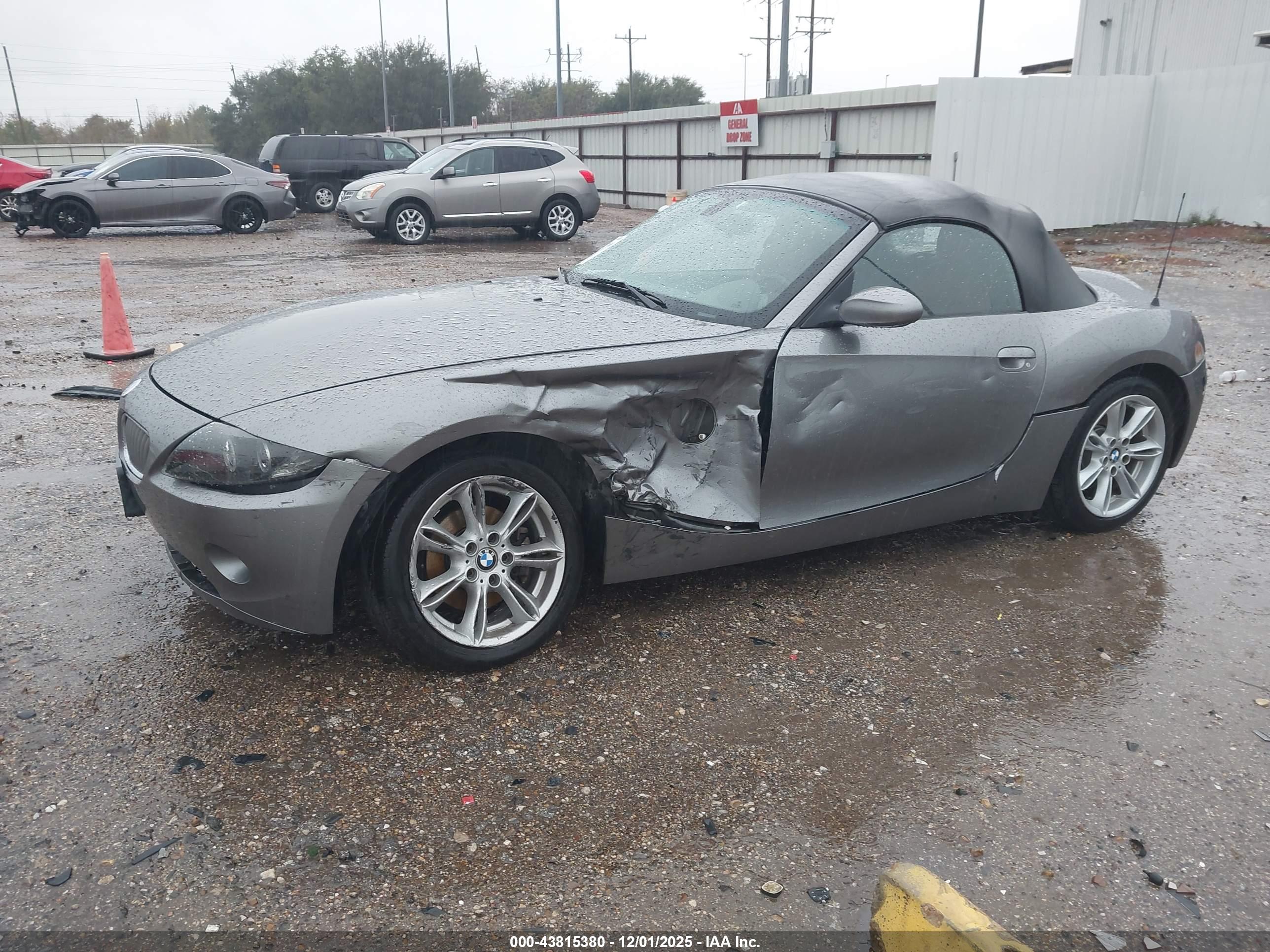 BMW Z4 image 2