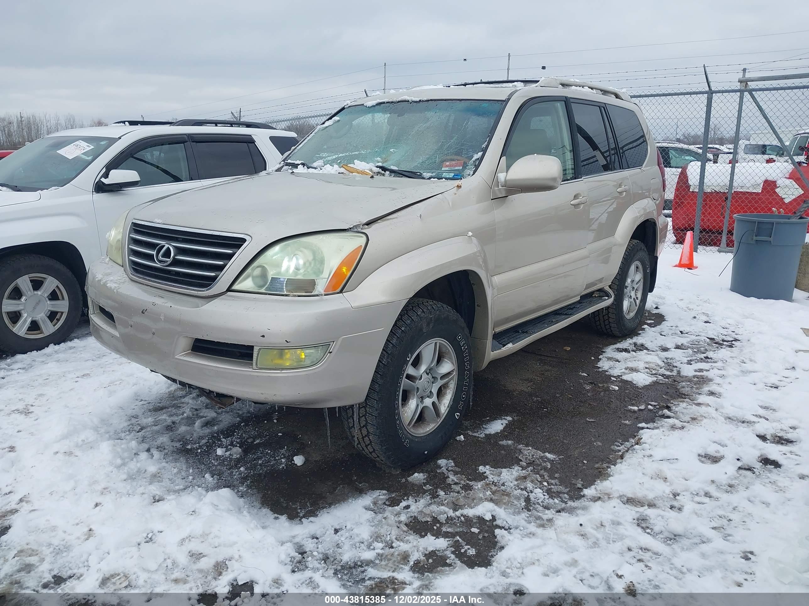 LEXUS GX image 2
