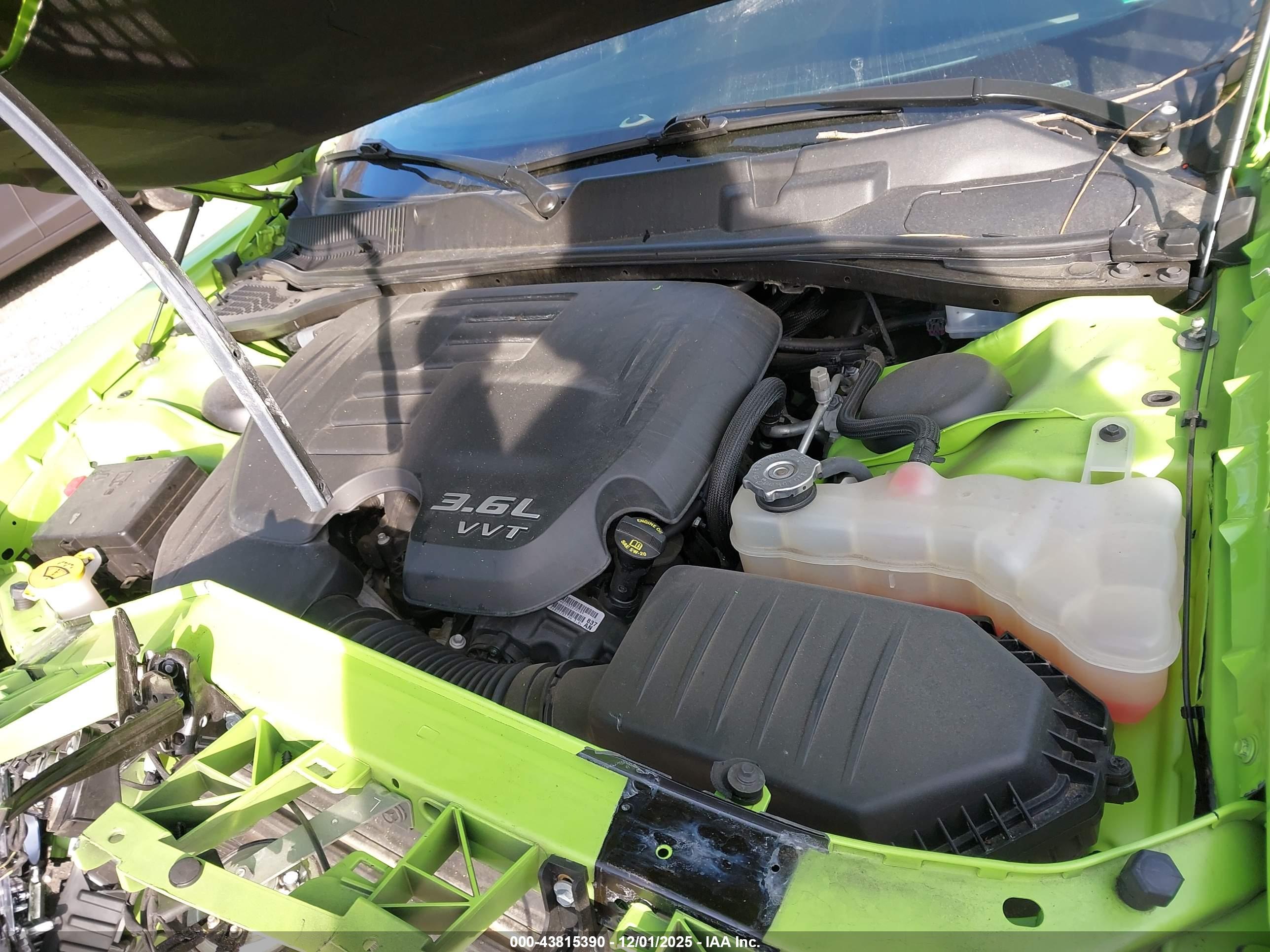 DODGE CHALLENGER image 10
