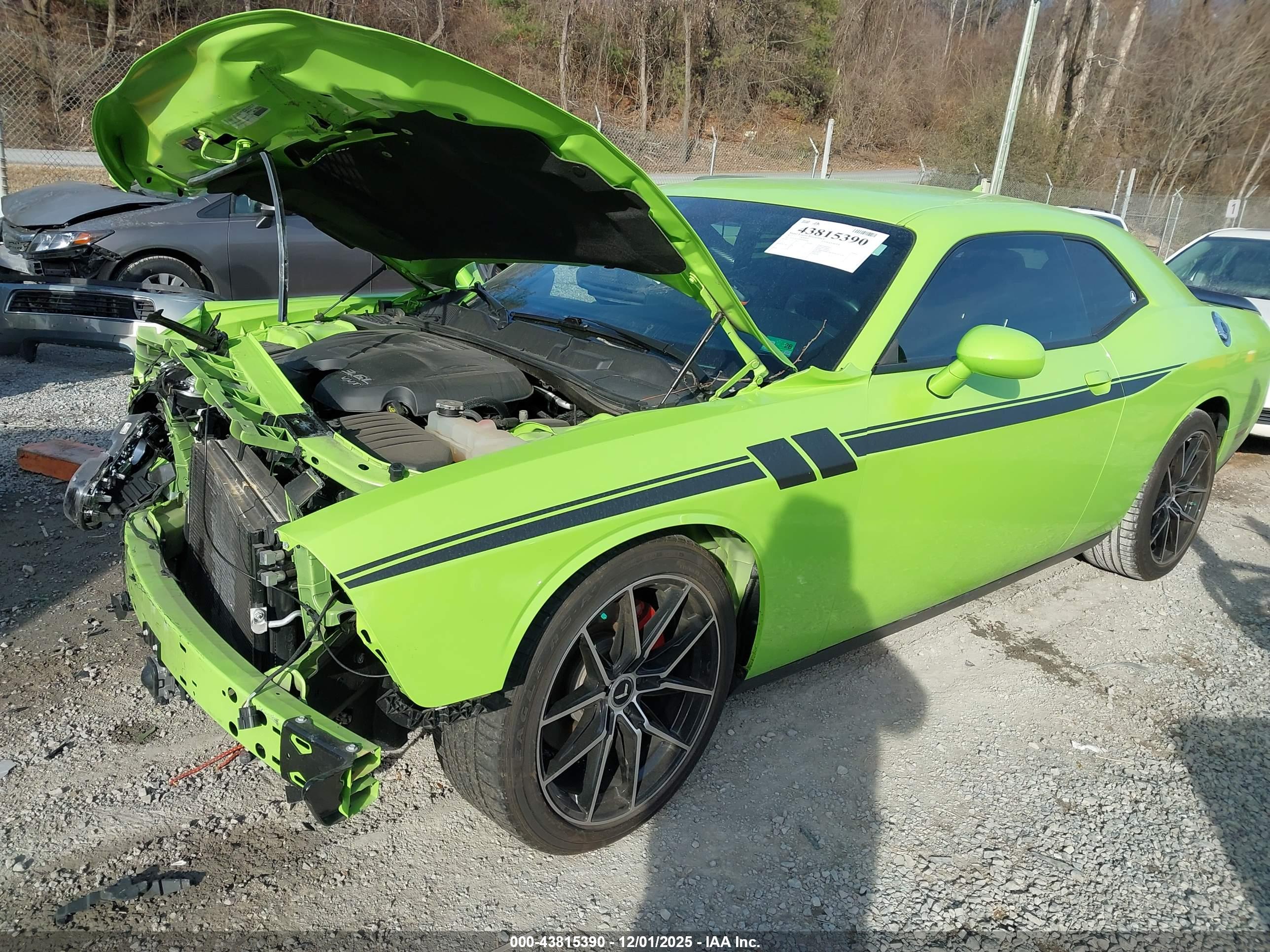 DODGE CHALLENGER image 2