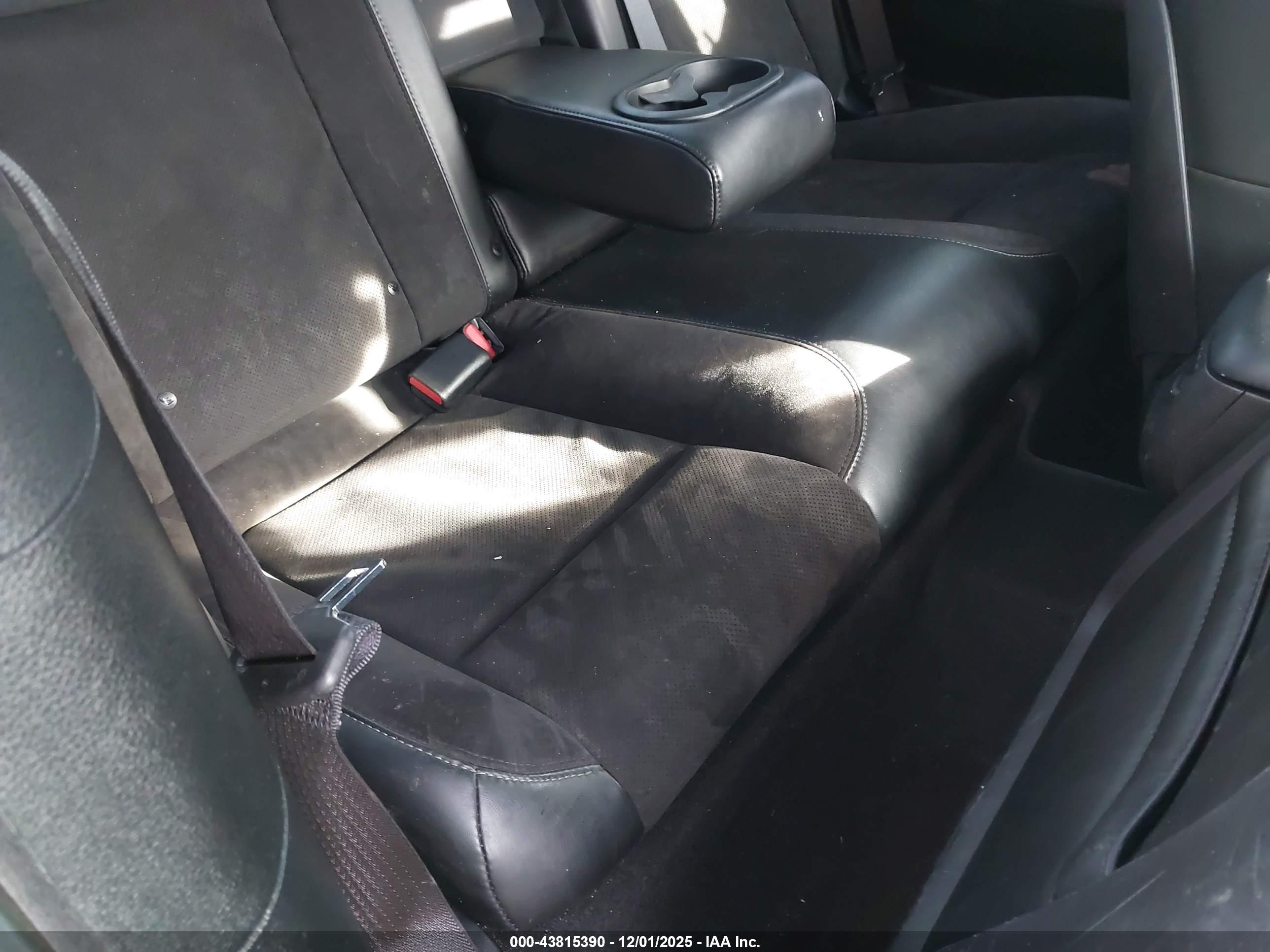 DODGE CHALLENGER image 8