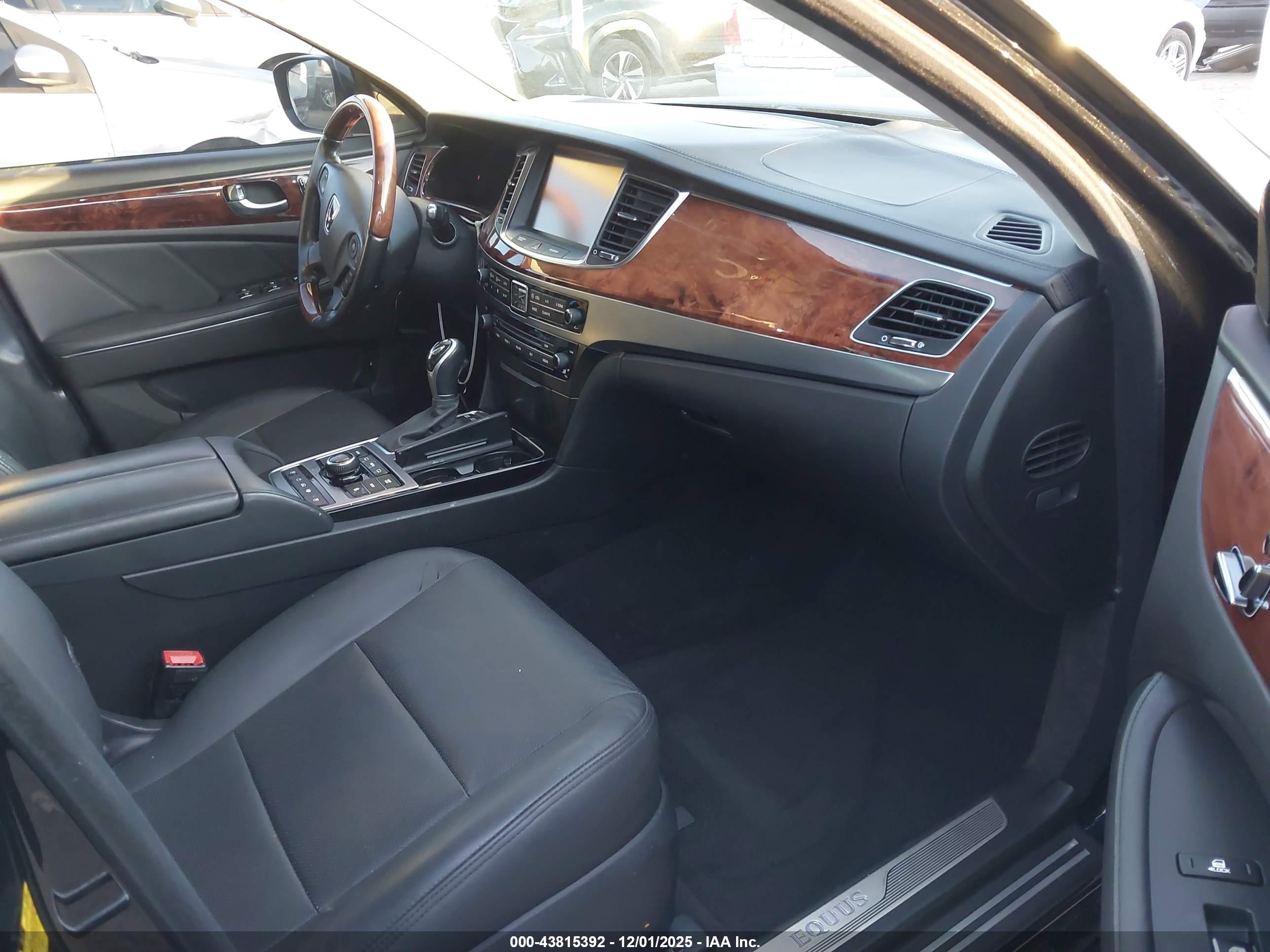 HYUNDAI EQUUS image 5