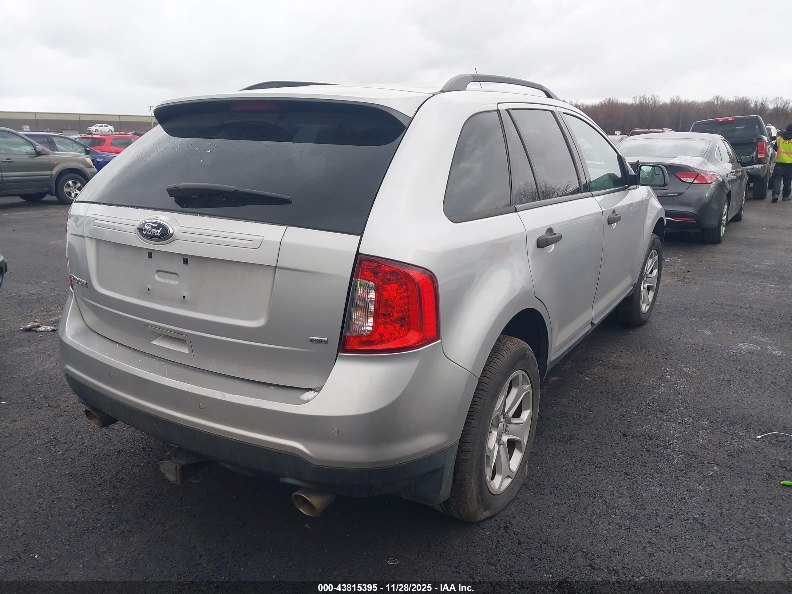 FORD EDGE image 4