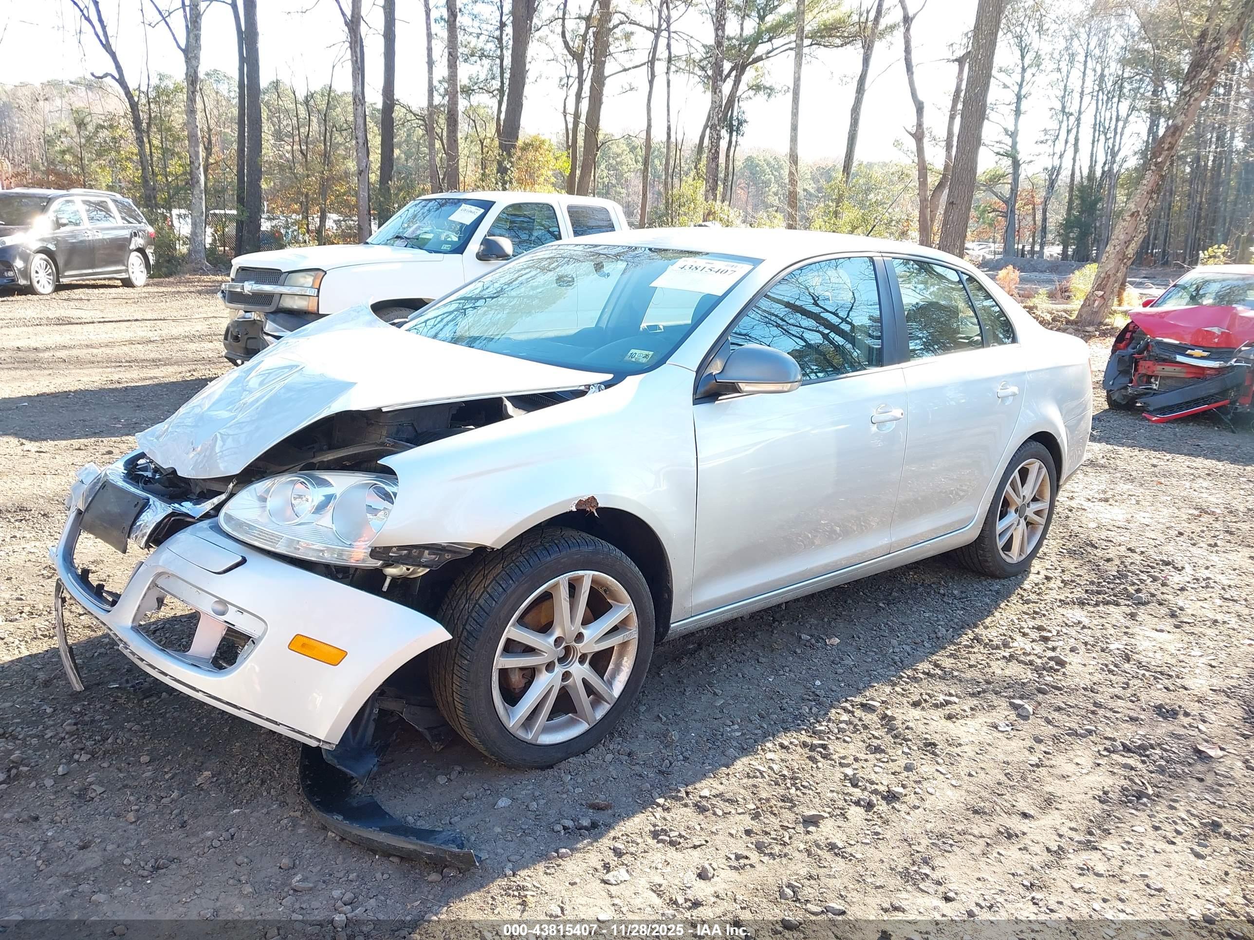 VOLKSWAGEN JETTA image 2