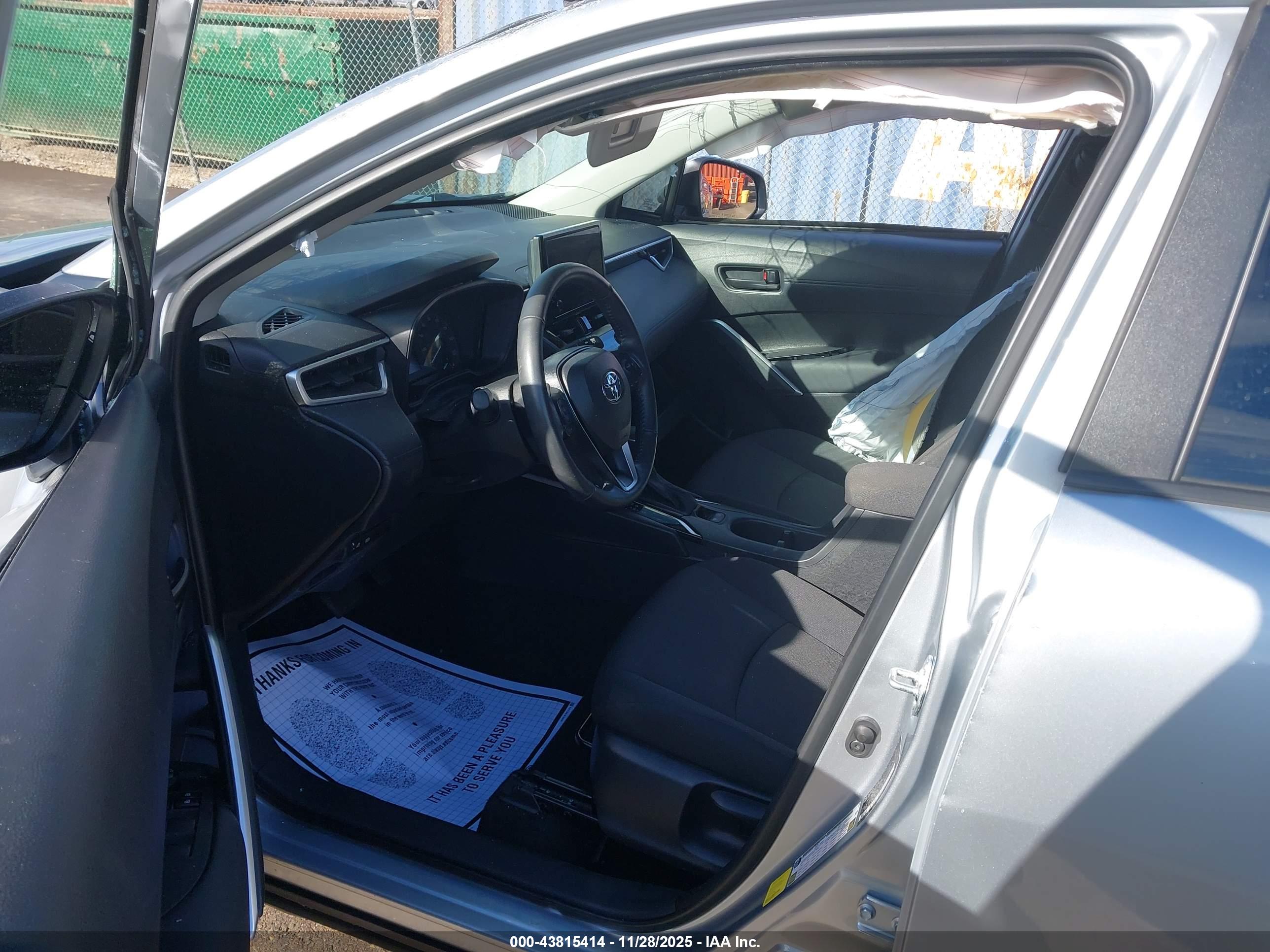 TOYOTA COROLLA image 5