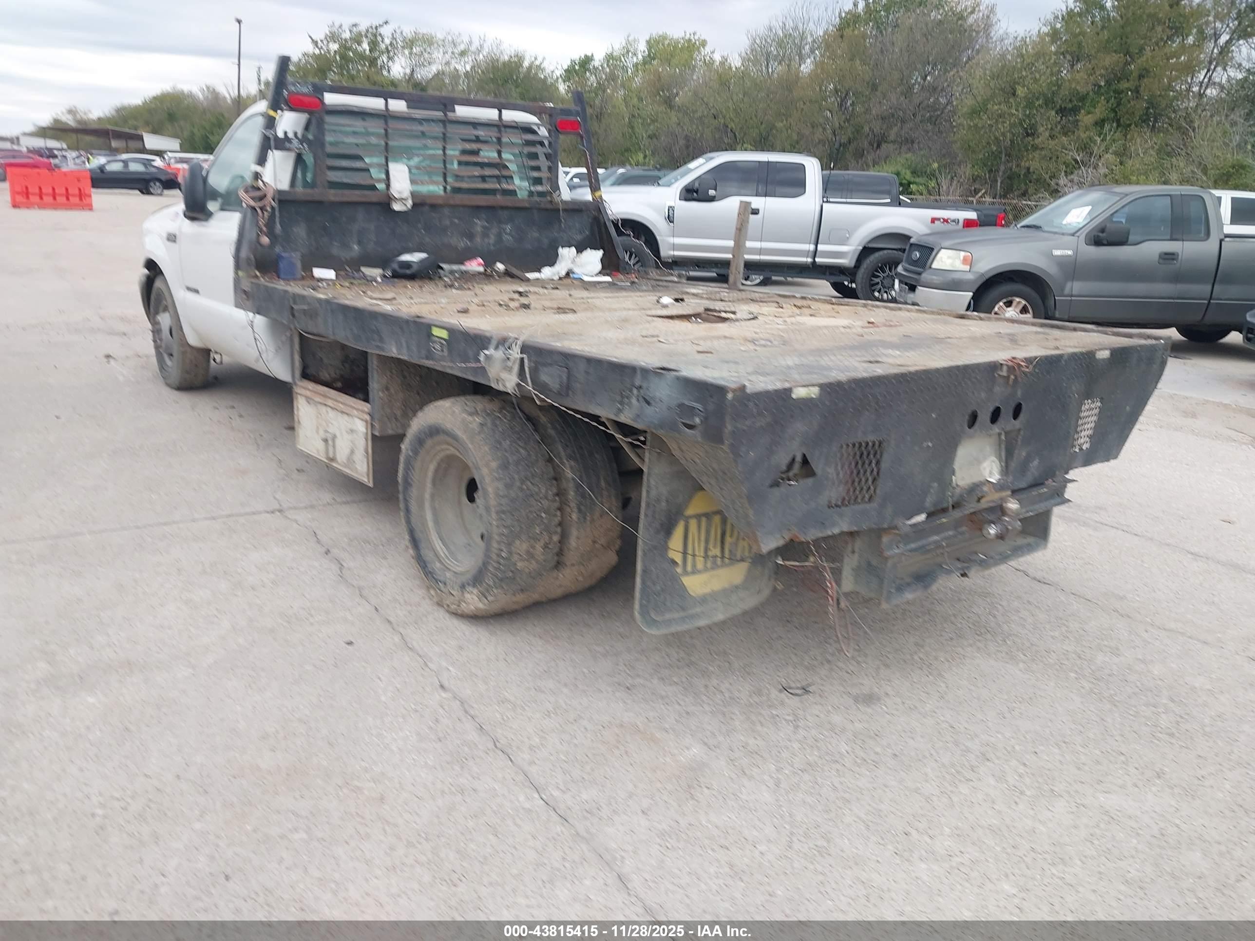FORD F-350 image 3