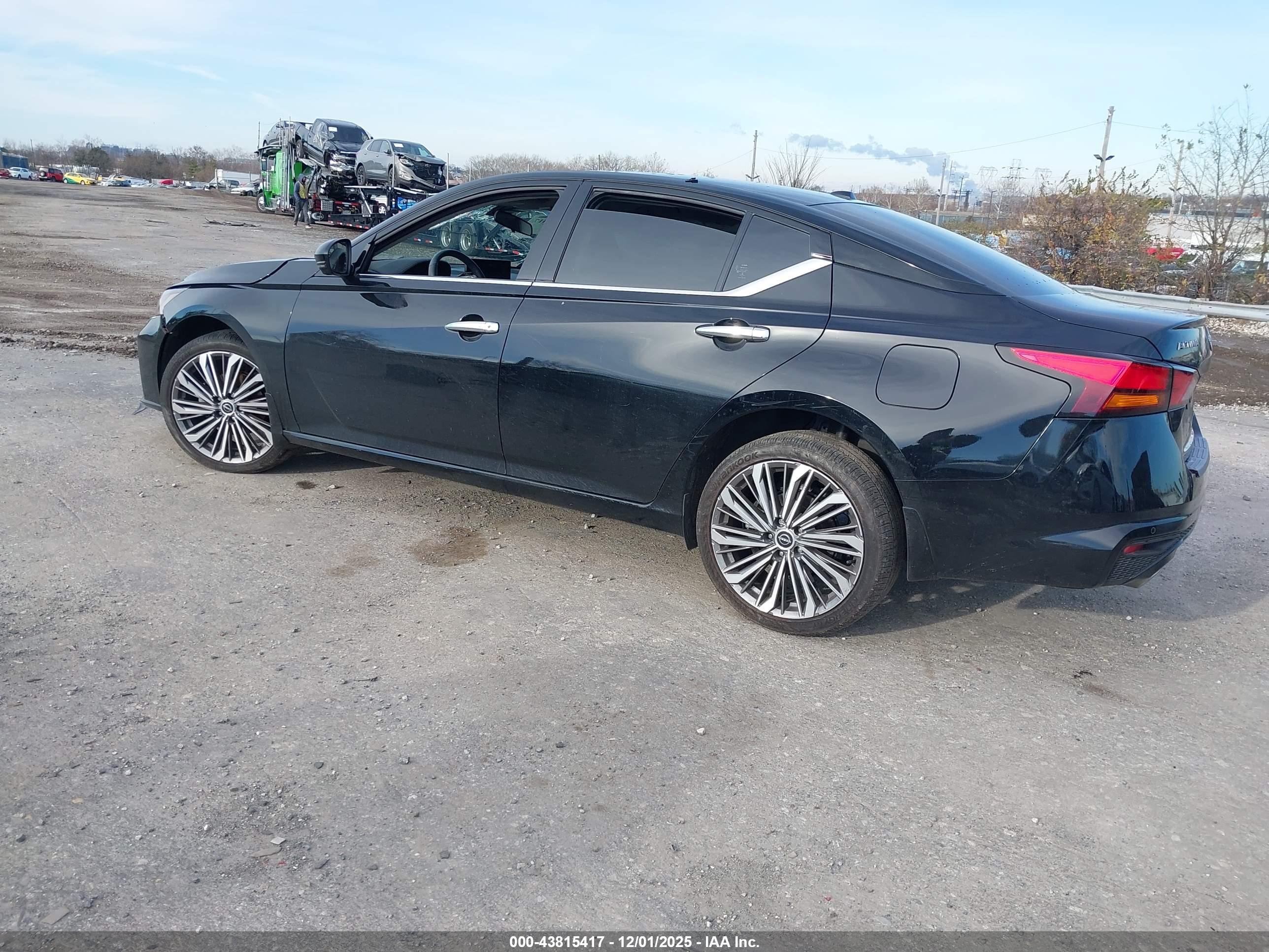 NISSAN ALTIMA image 3