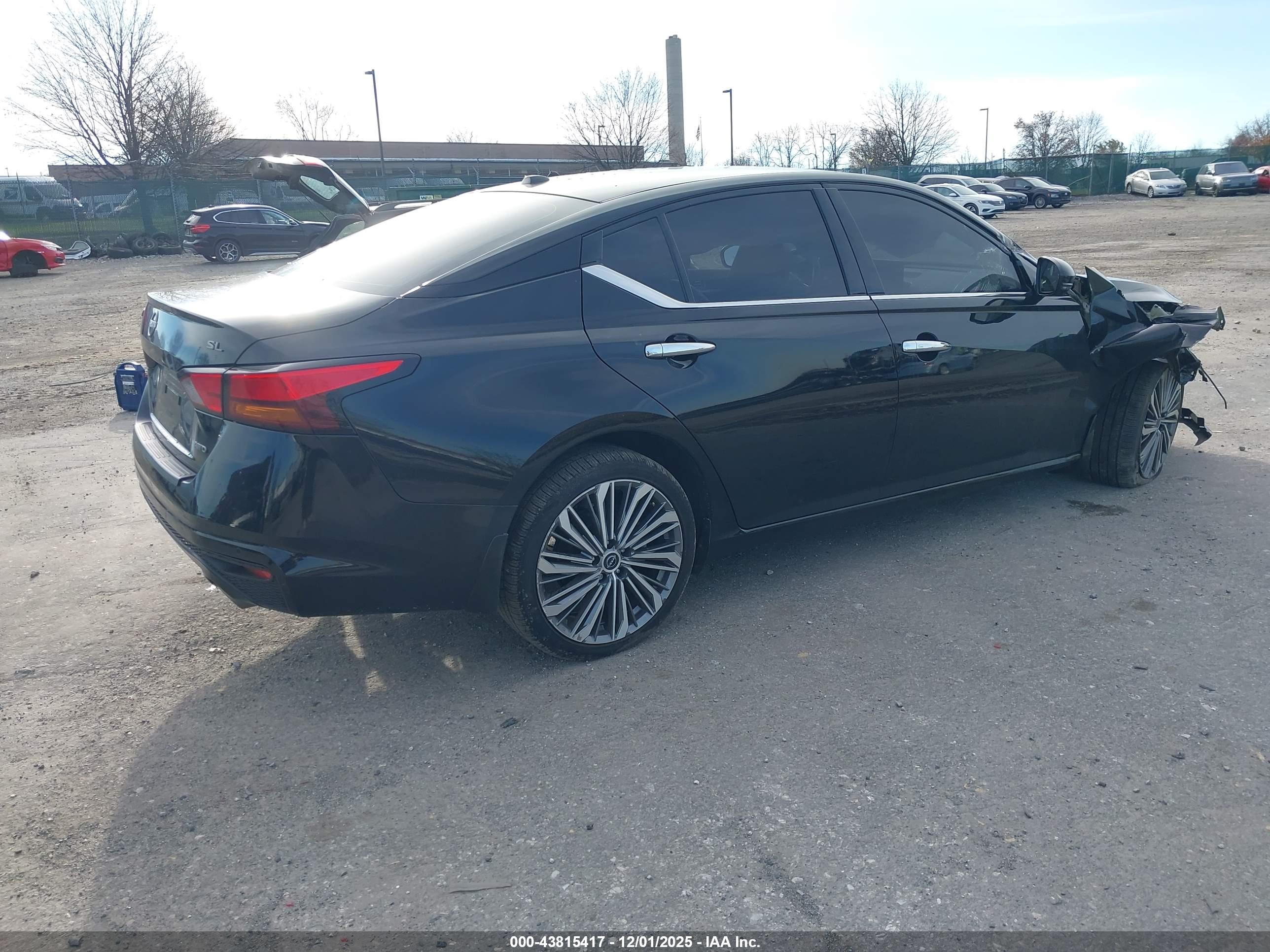 NISSAN ALTIMA image 4